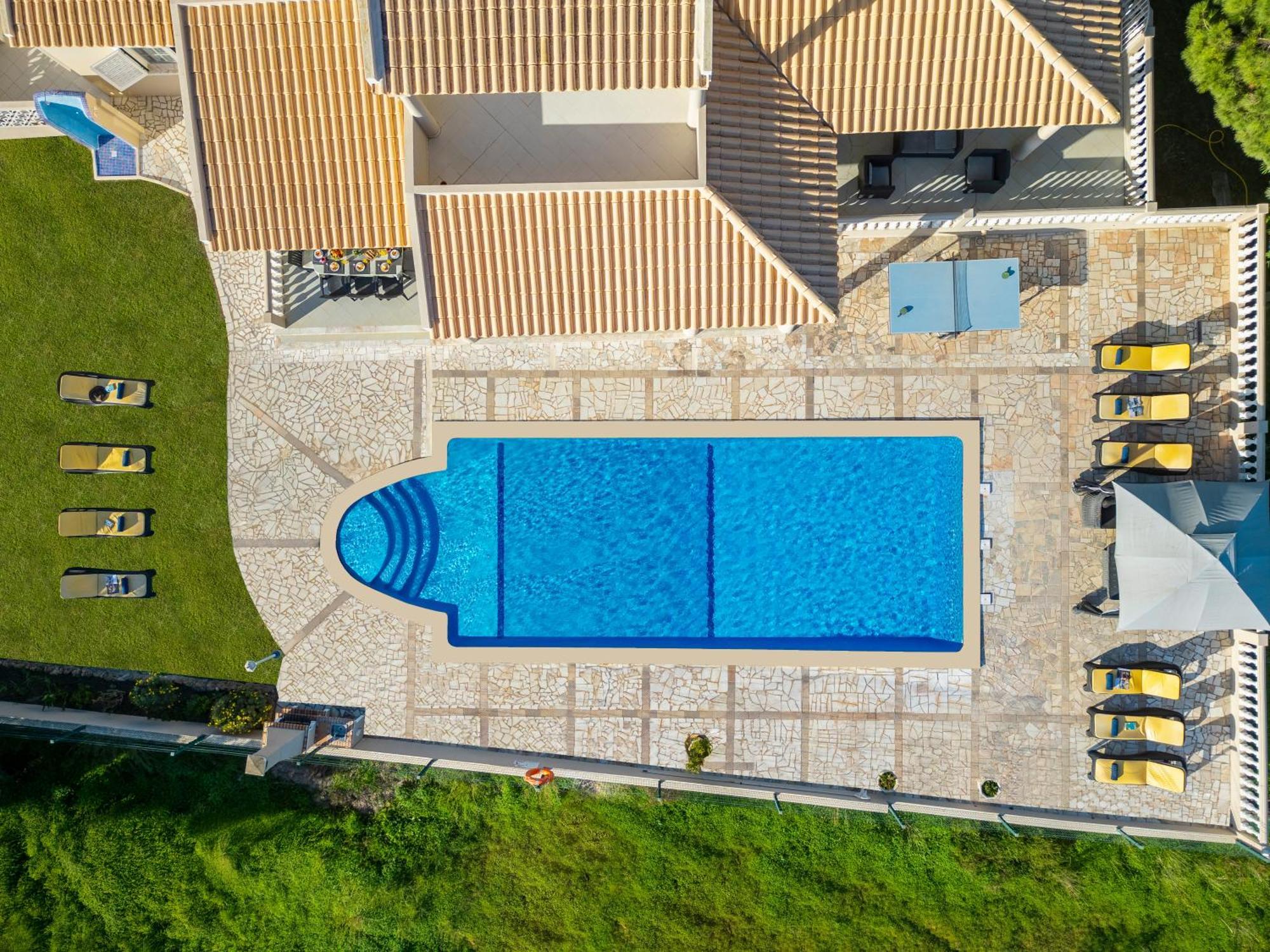 Villa Paloma By Algarve Vacation *