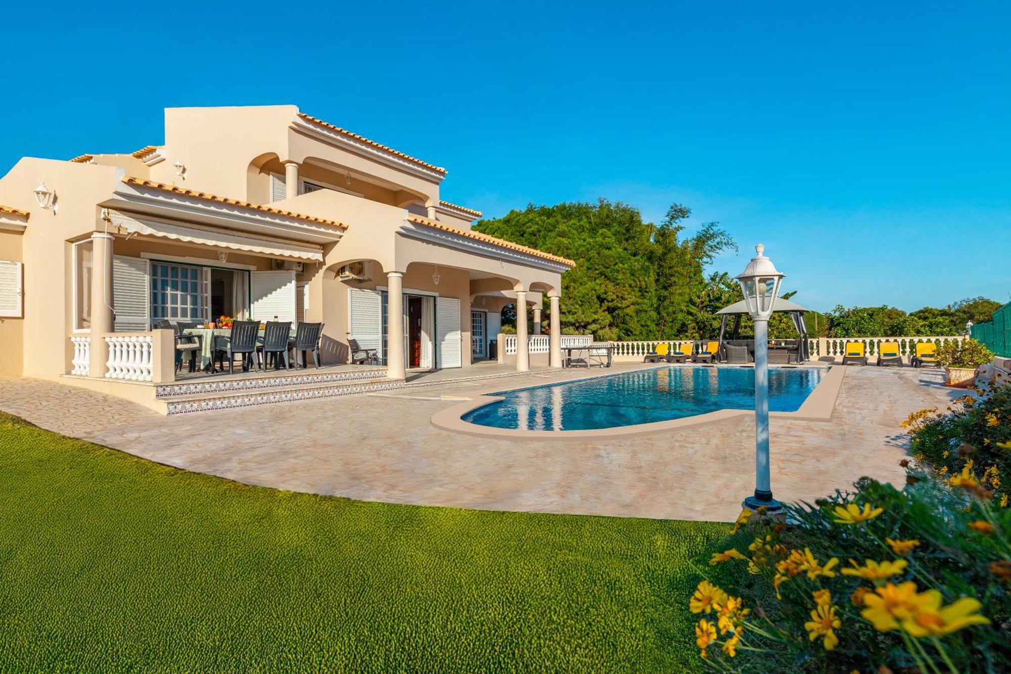 Villa Paloma By Algarve Vacation Albufeira