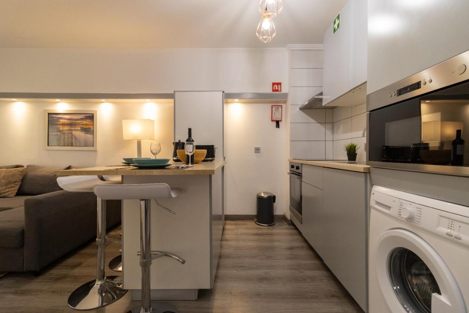 Cozy Flat Near Oura Albufeira
