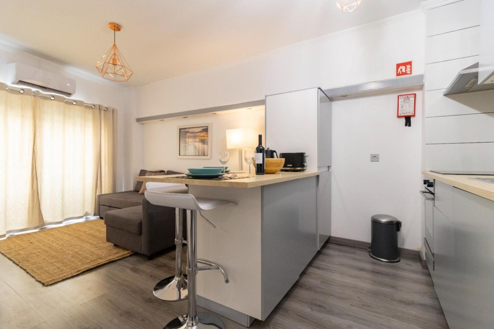 Cozy Flat Near Oura * Albufeira