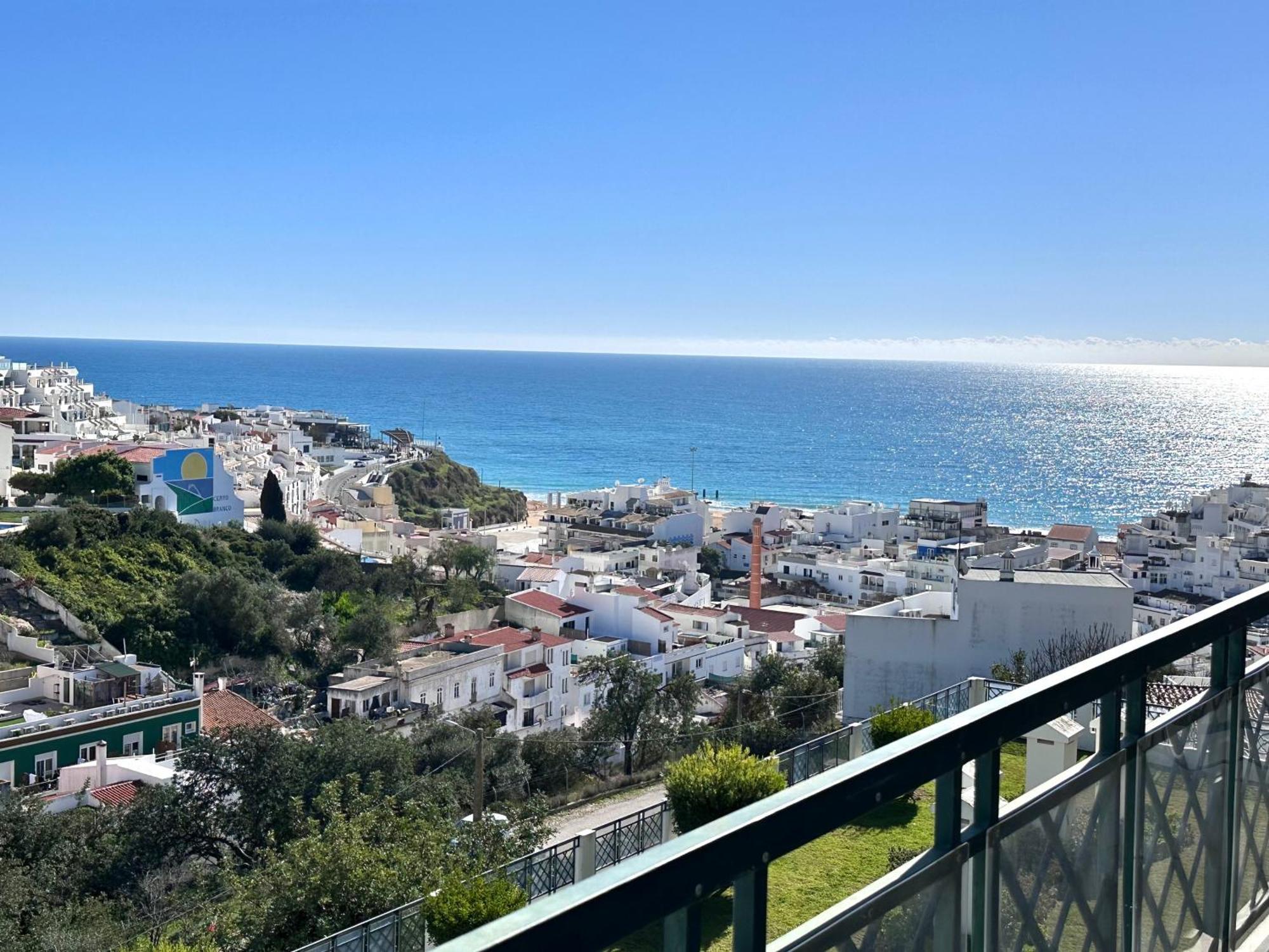 Apartment Sunset Haven In - Short Walk To Oldtown Albufeira