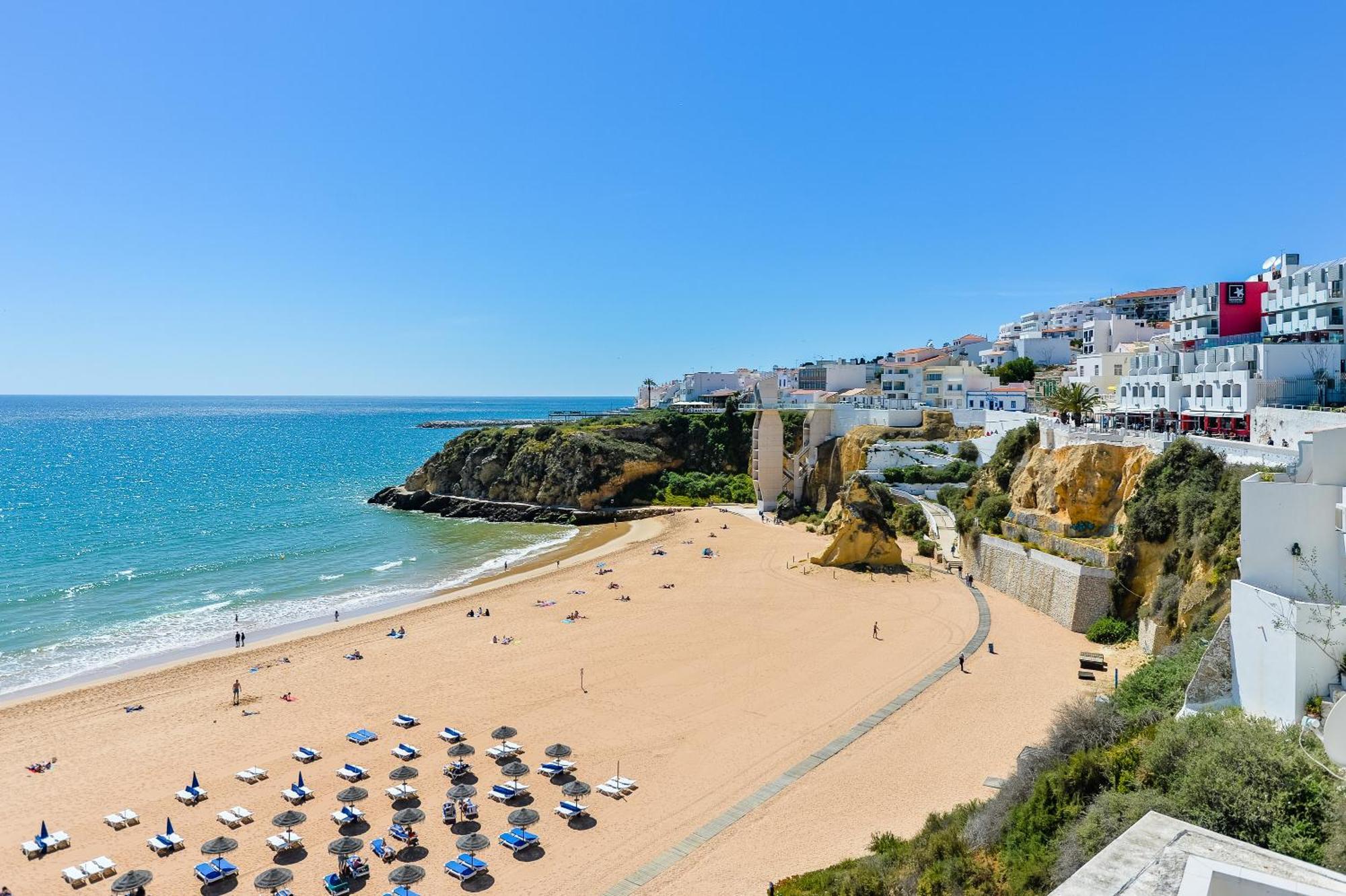 Homes White Rose Garden With 2 Terraces & 2 Swimming Pools Albufeira