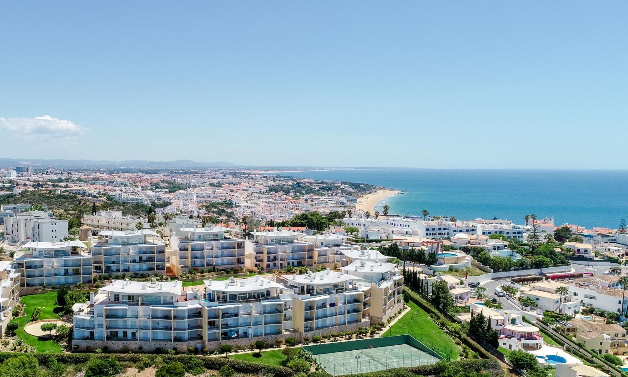 Homes White Rose Garden With 2 Terraces & 2 Swimming Pools Apartment Albufeira