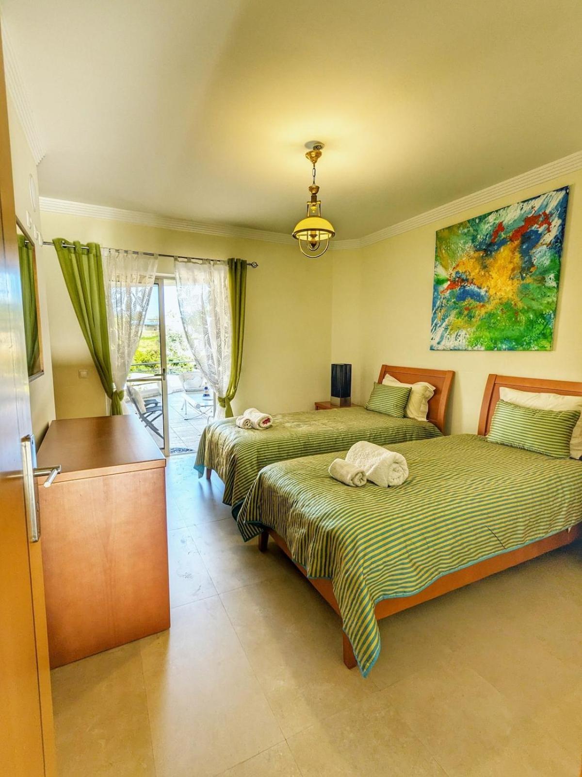 Quintaloes, 5 Mins From Old Town * Albufeira