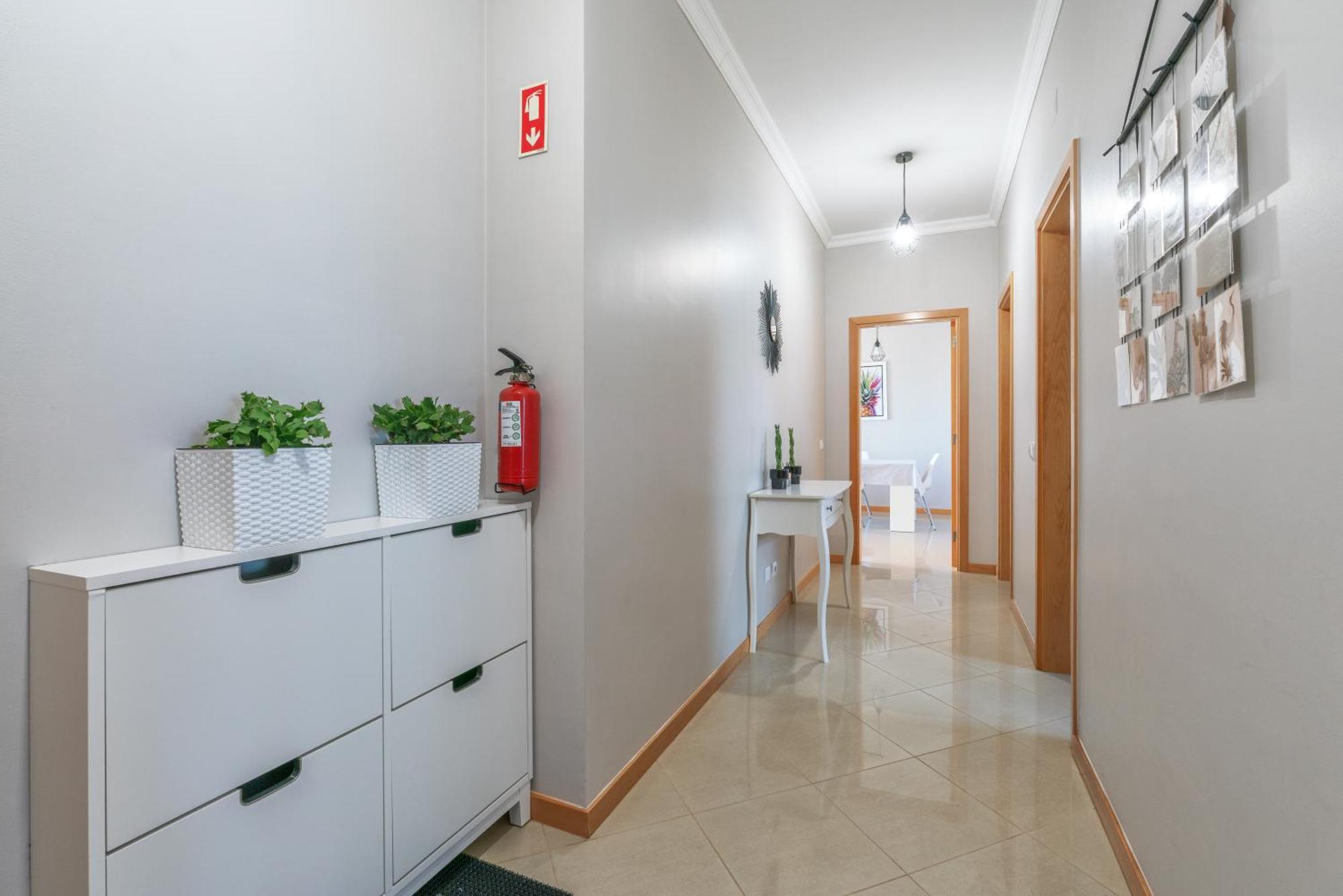 Homes White Rose Garden With 2 Terraces & 2 Swimming Pools Apartment *