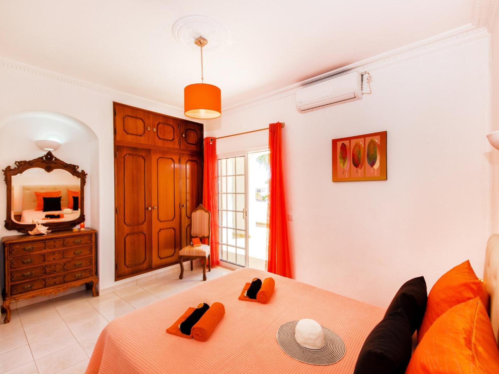 Villa Charming In With Private Pool Albufeira