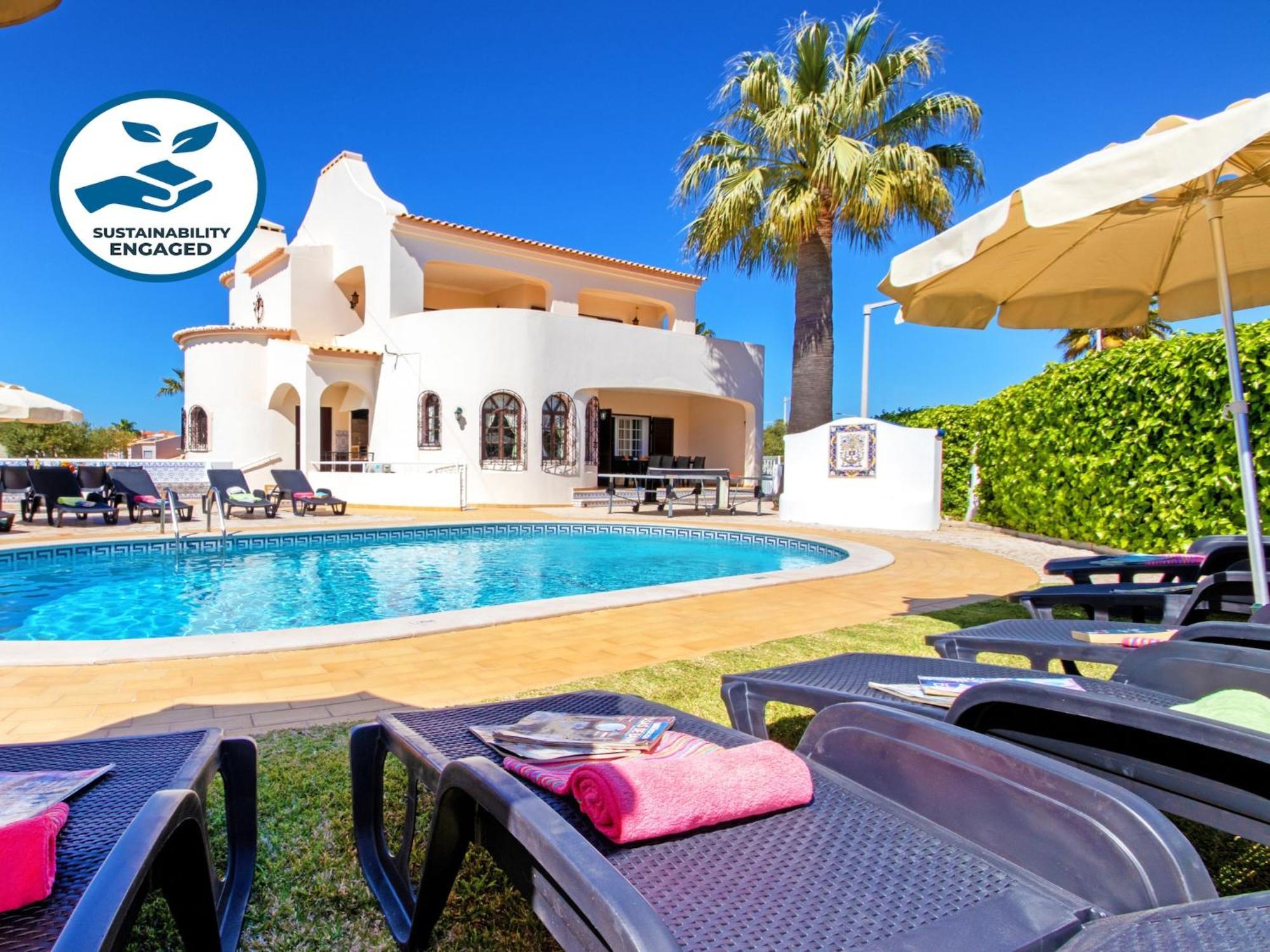 Villa Charming In With Private Pool *