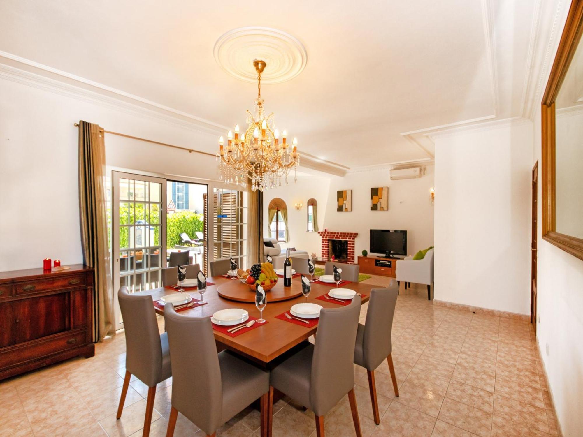 Villa Charming In With Private Pool *