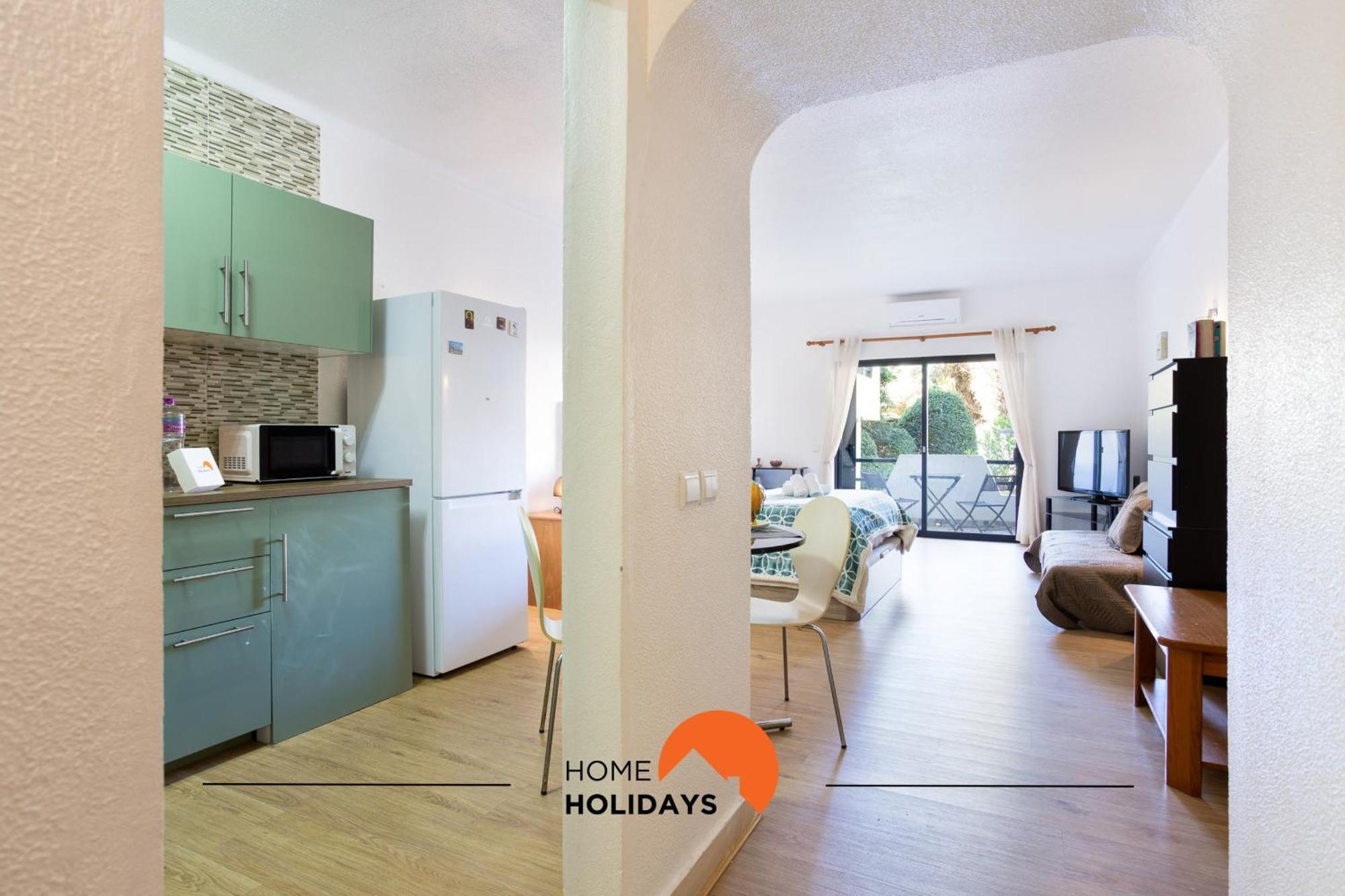 #287 Rodrimar 212 By Holidays *