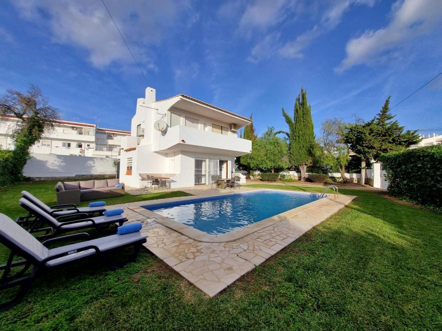 Villa Tac - Oura *