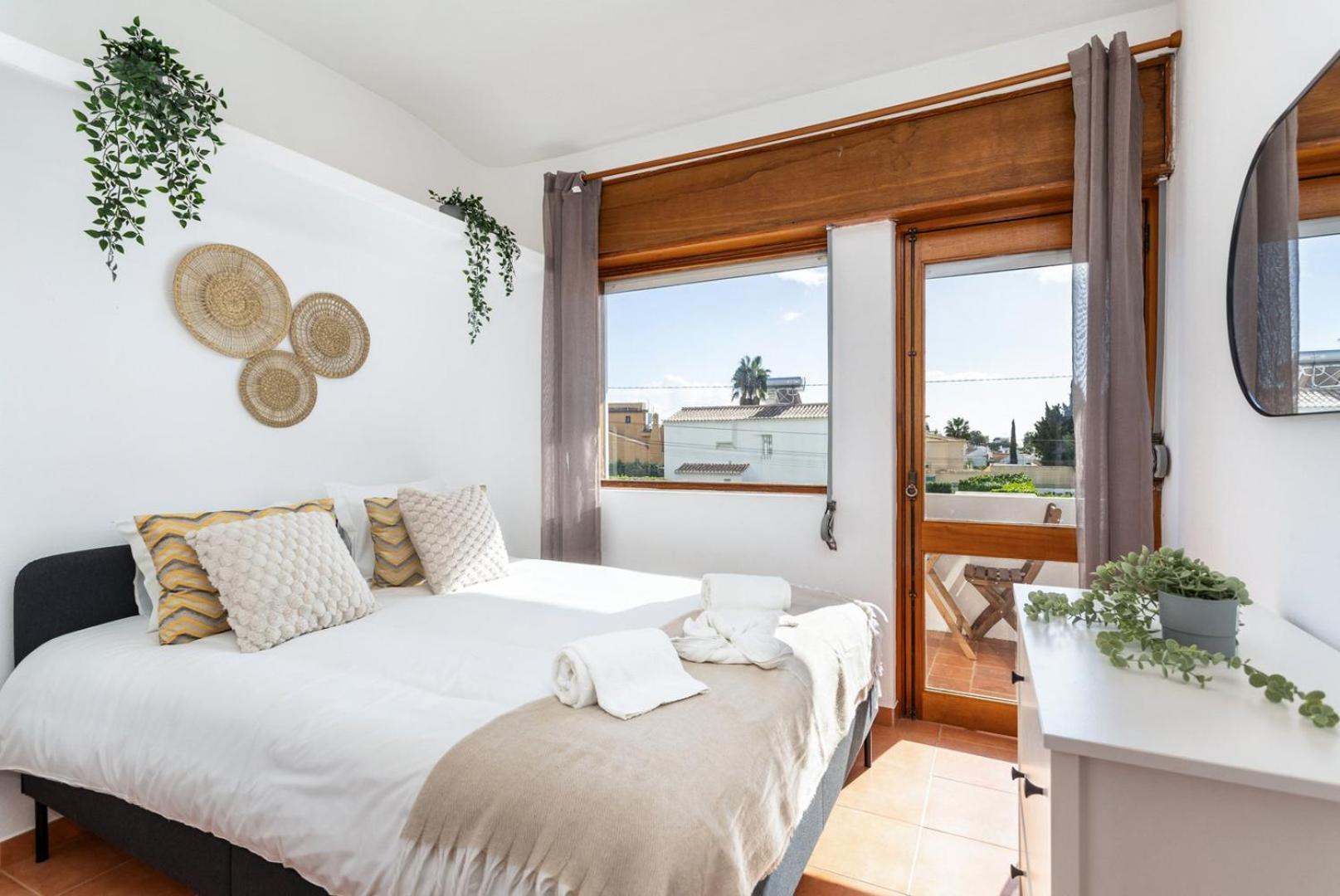 Tac - Oura Villa