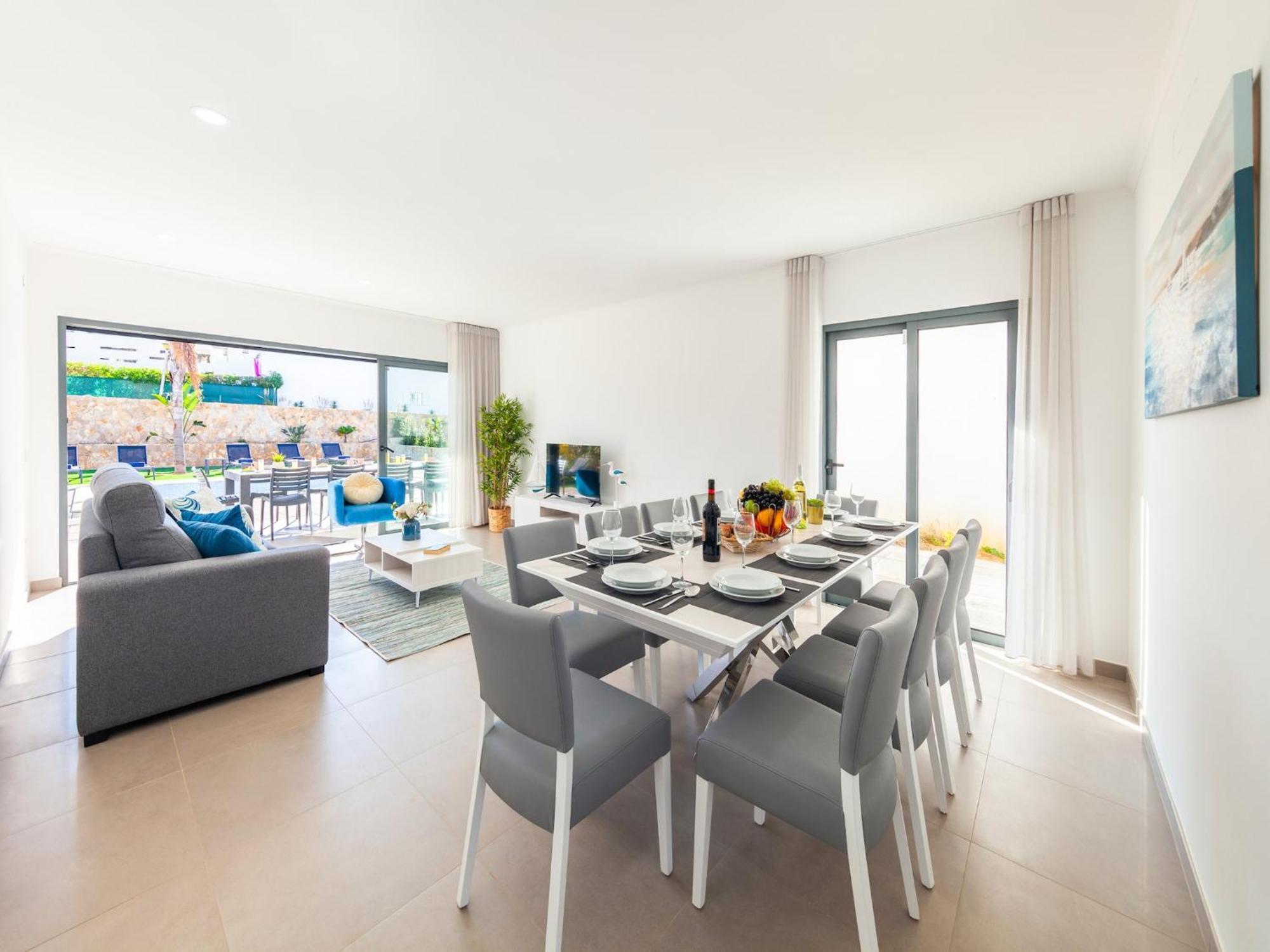 Stylish Villa, Private Pool Albufeira