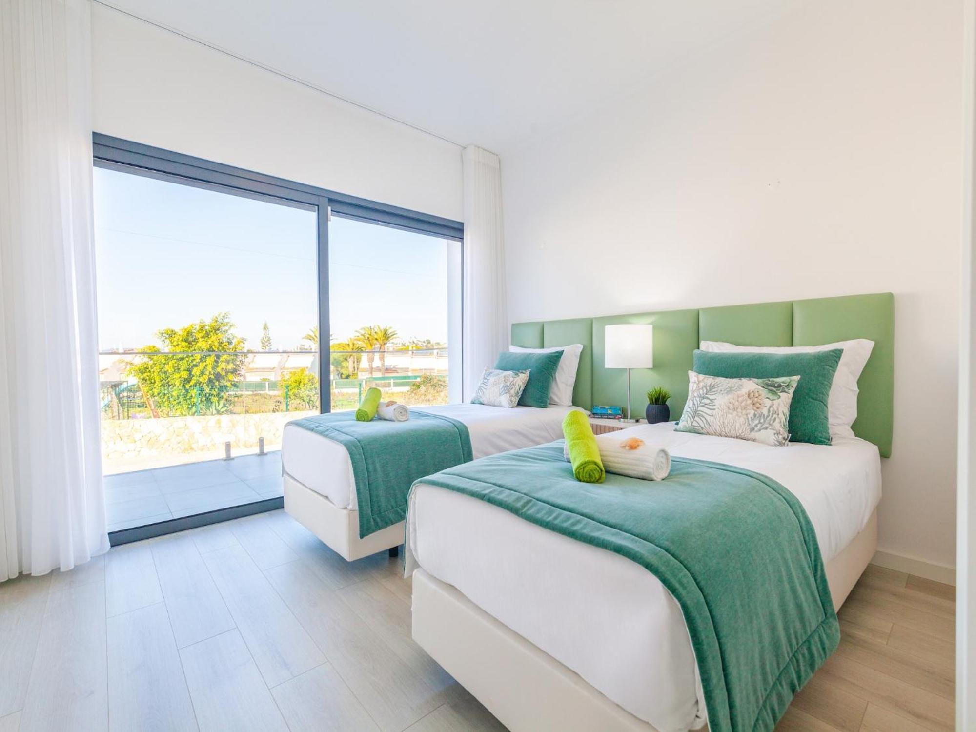 Stylish Villa, Private Pool * Albufeira