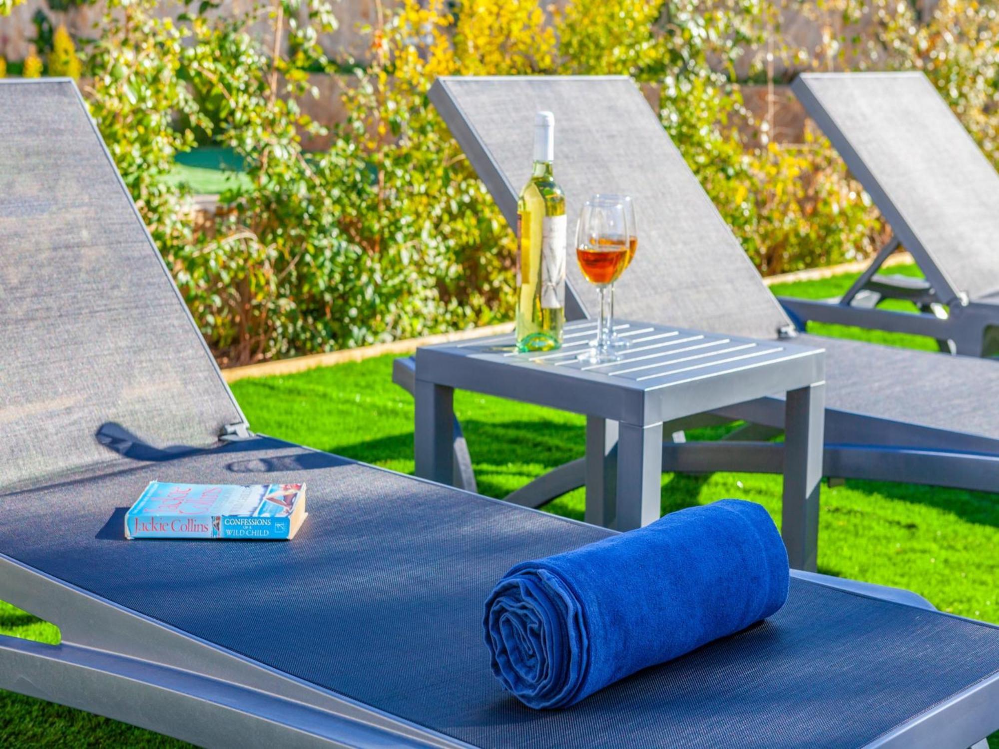 Stylish Villa, Private Pool Albufeira