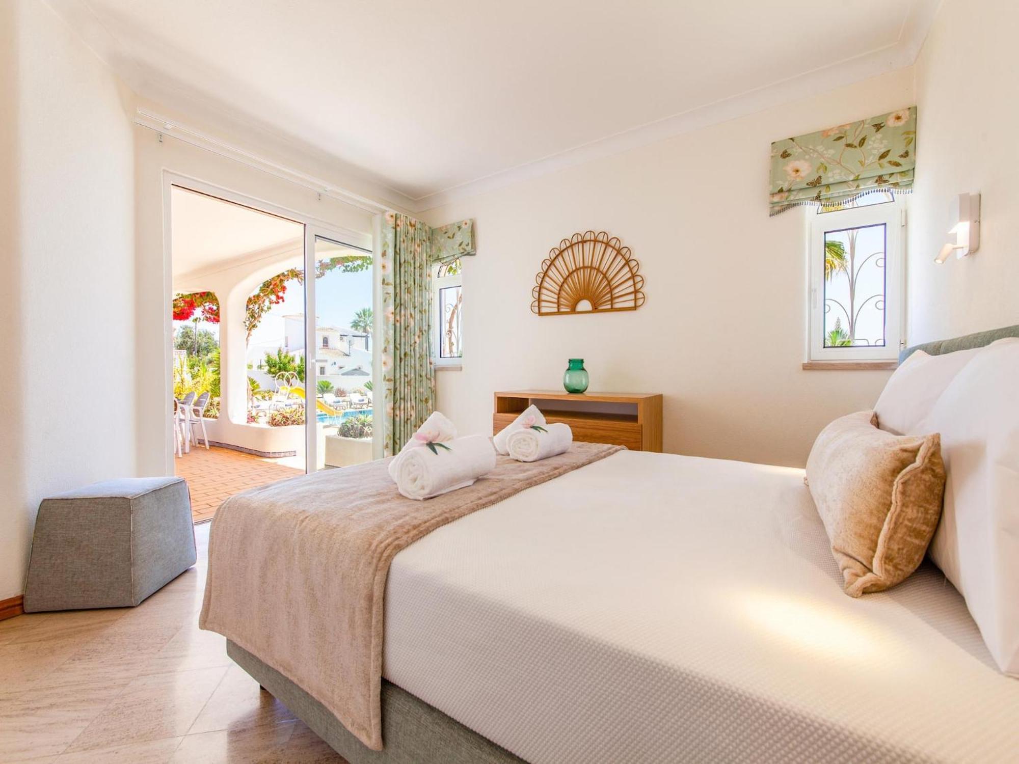 With Private Heatable Pool Villa Albufeira