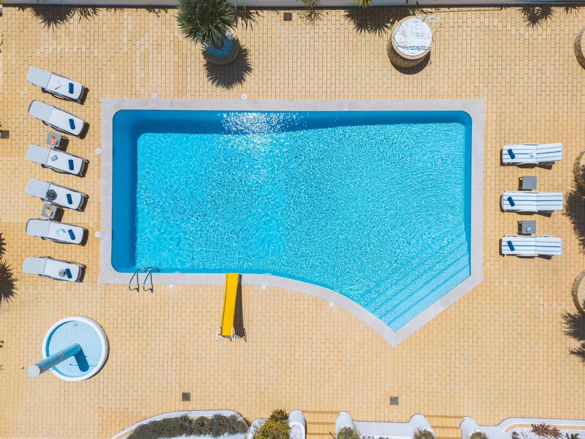 Villa With Private Heatable Pool