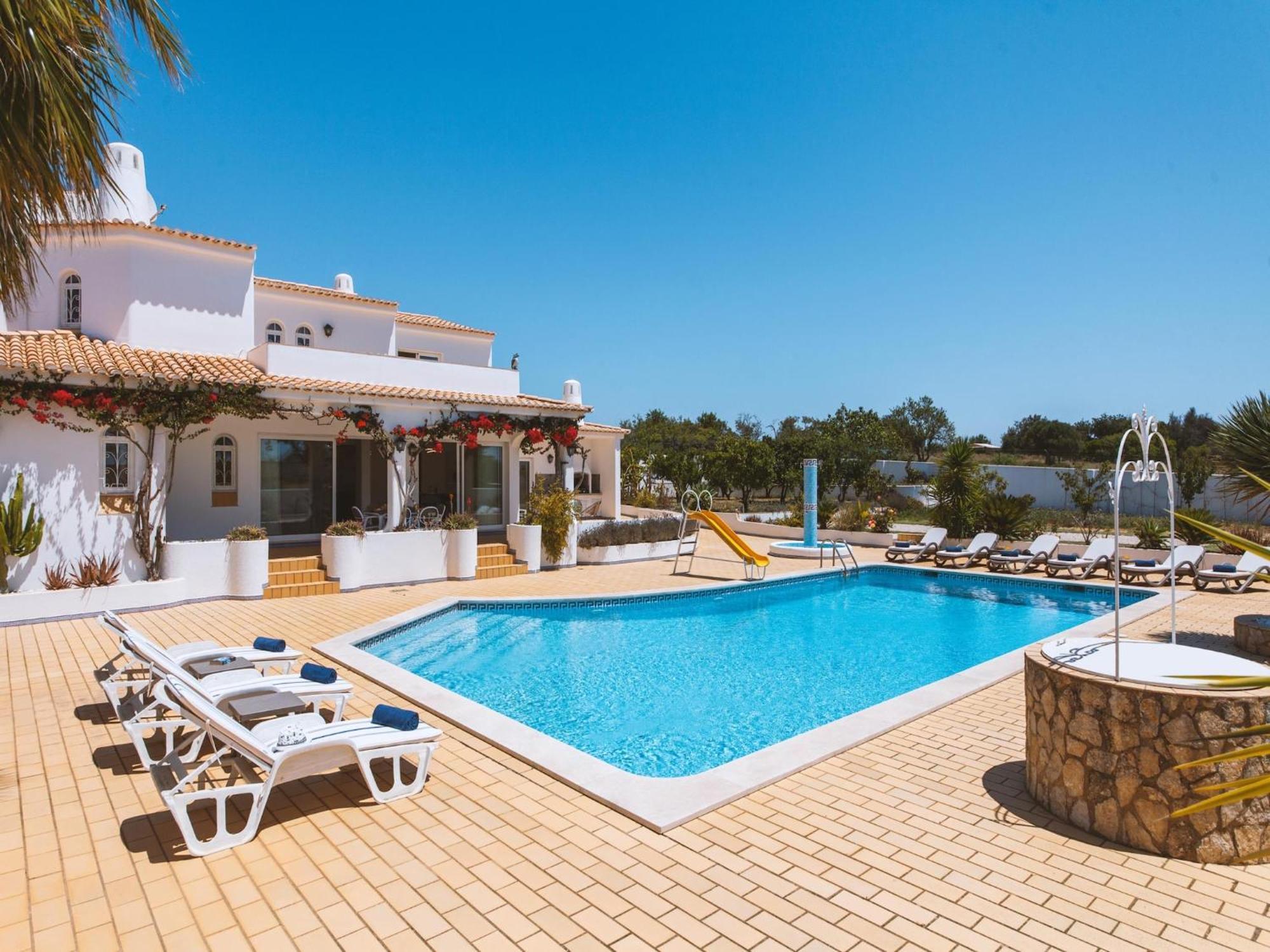 Villa With Private Heatable Pool Albufeira