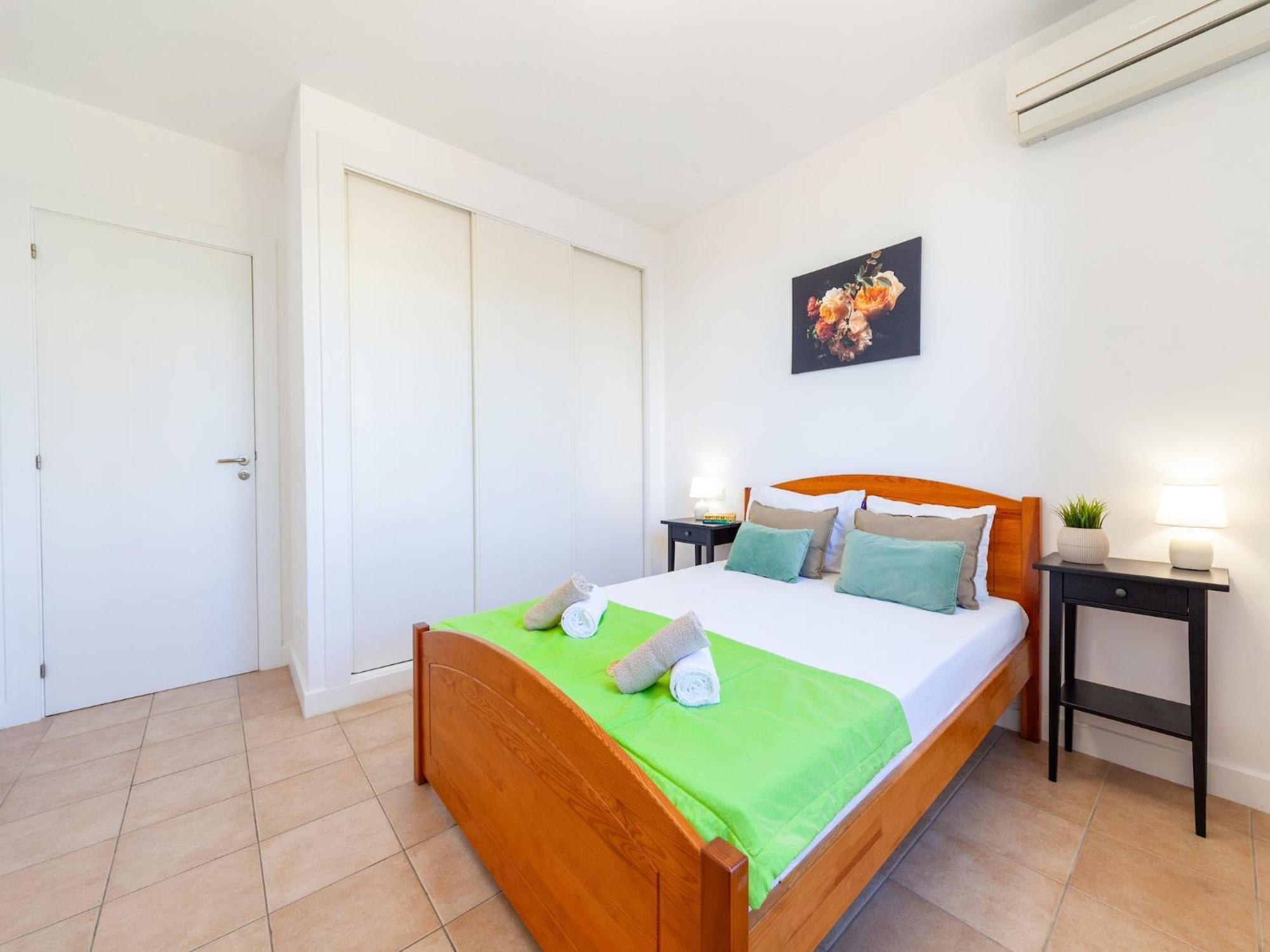 Incredible Townhouse W Pool, * Albufeira