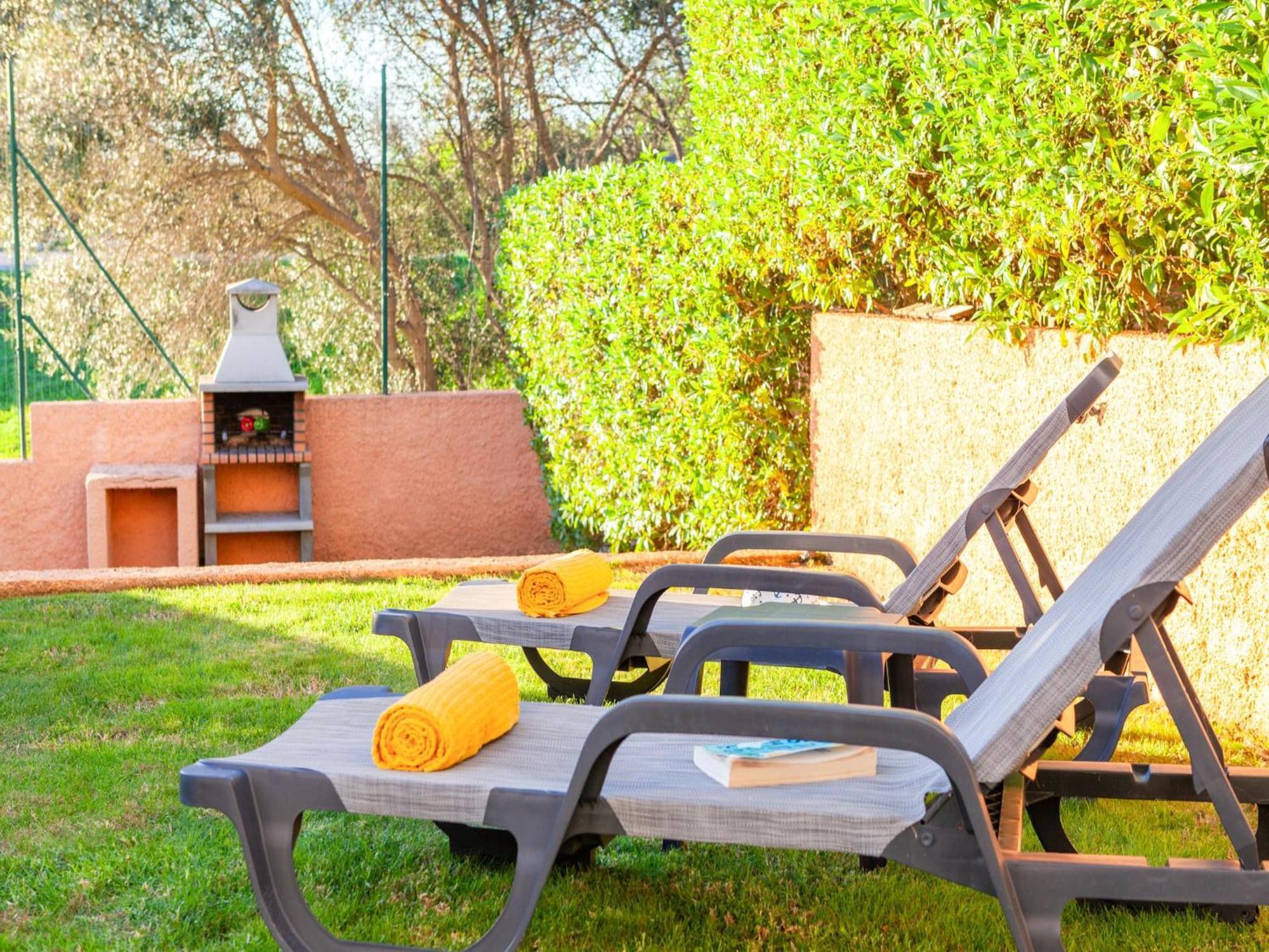 Holiday home Incredible Townhouse W Pool, Albufeira