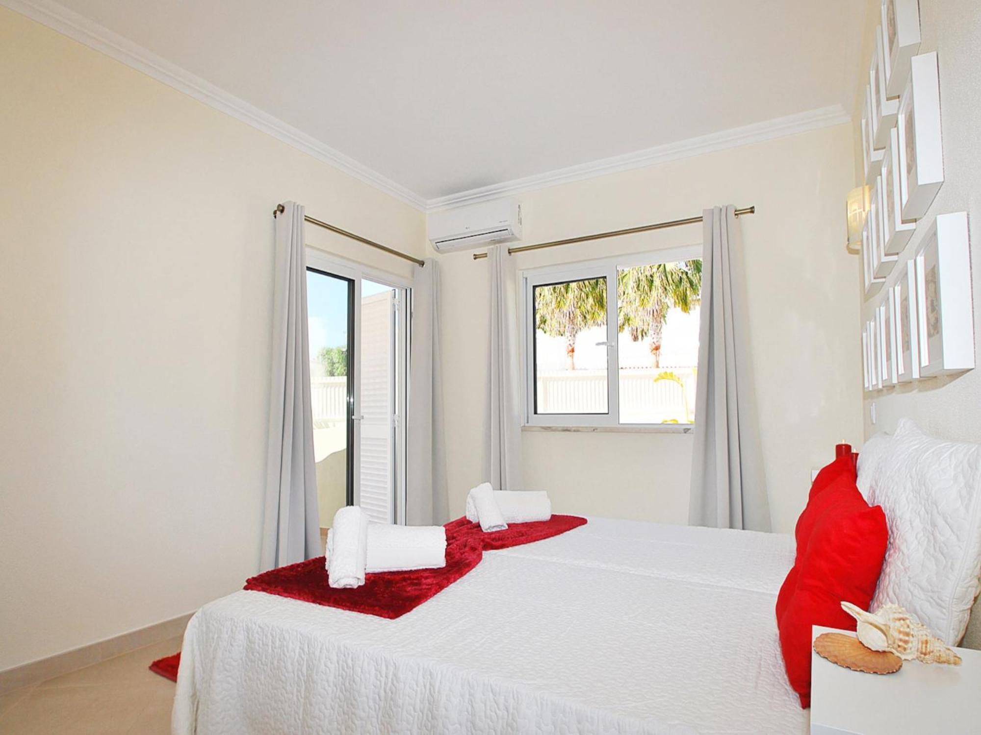 With Heatable Pool Albufeira