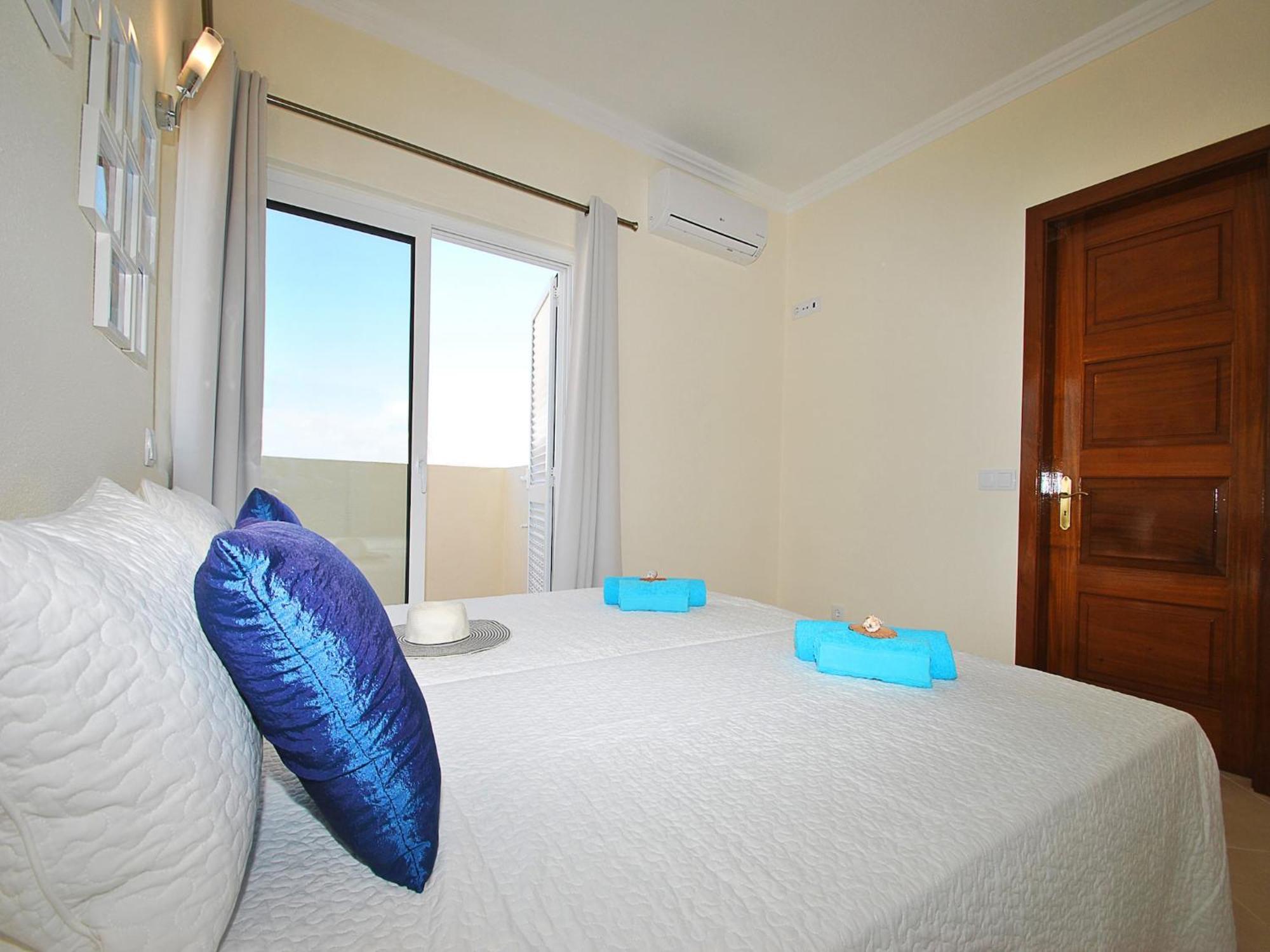 With Heatable Pool * Albufeira