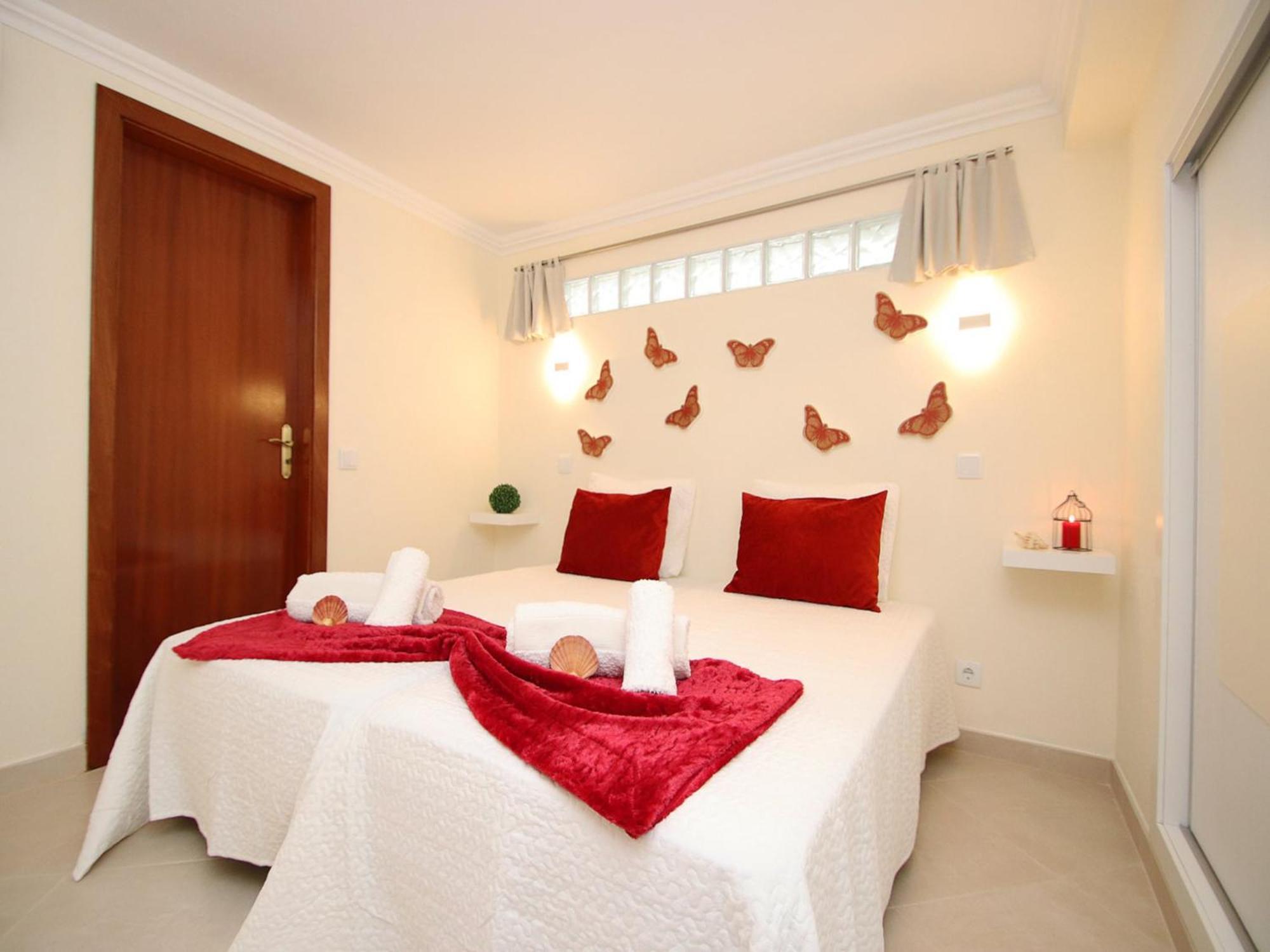 Villa With Heatable Pool *