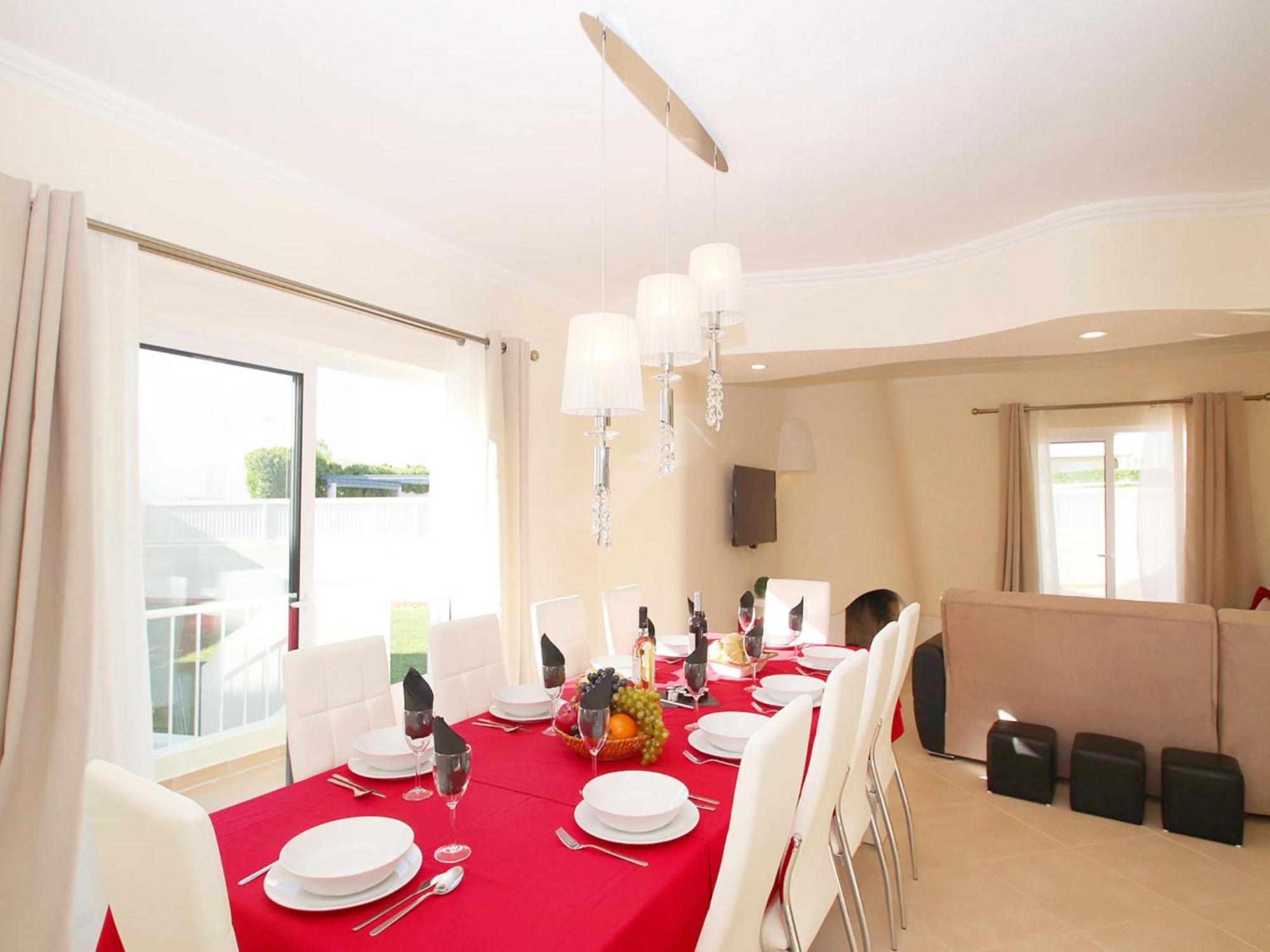 With Heatable Pool Villa *