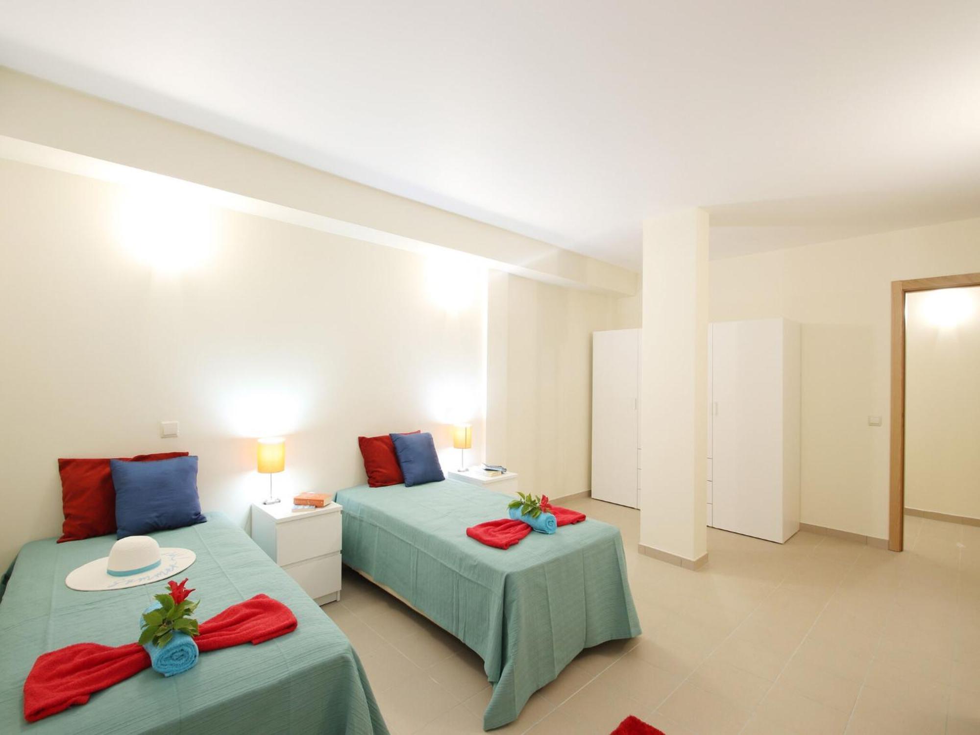 With Heatable Pool * Albufeira