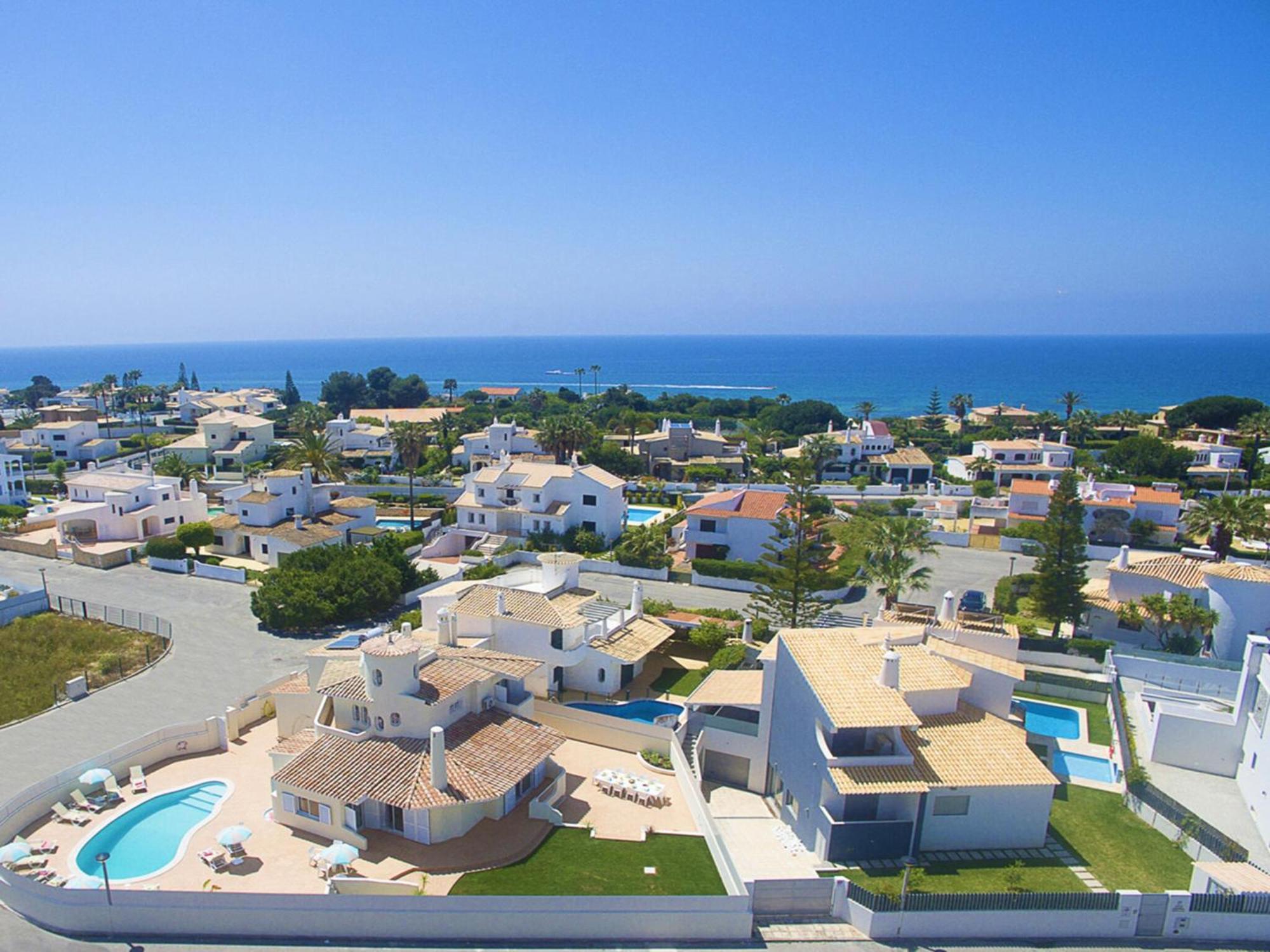 With Heatable Pool Albufeira