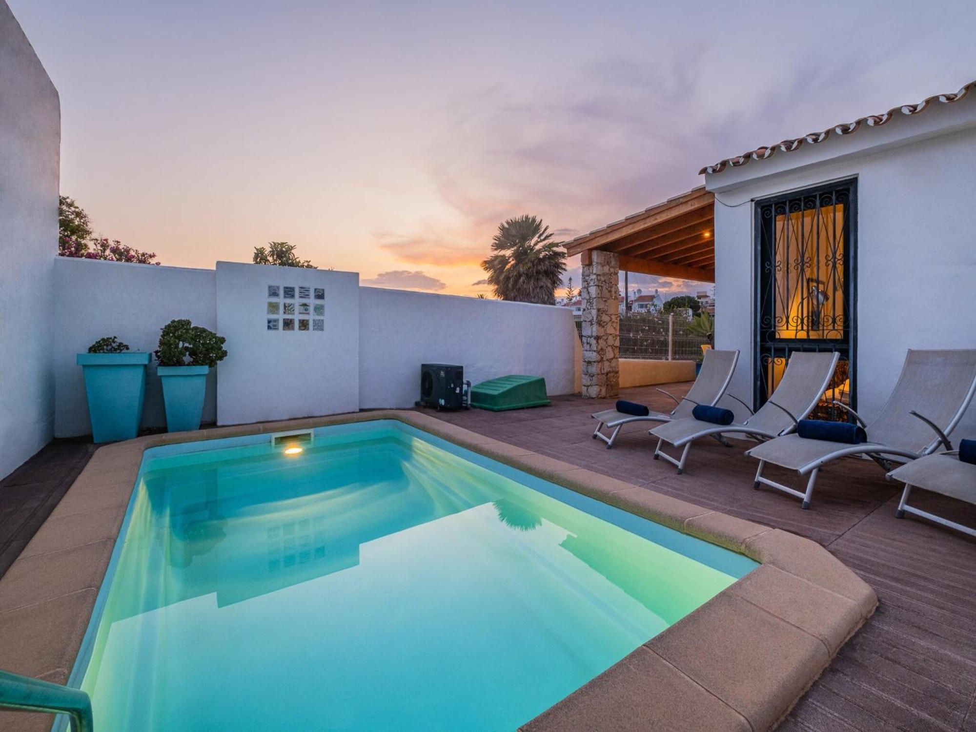 Fantastic With Heatable Pool *