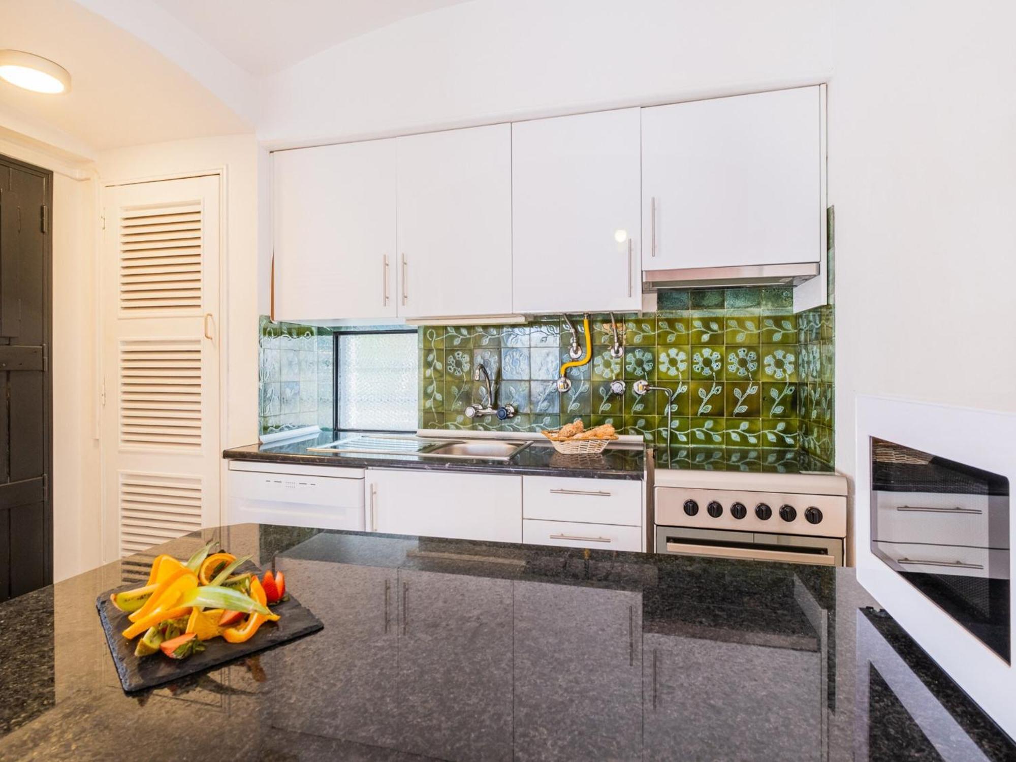 Fantastic With Heatable Pool * Albufeira