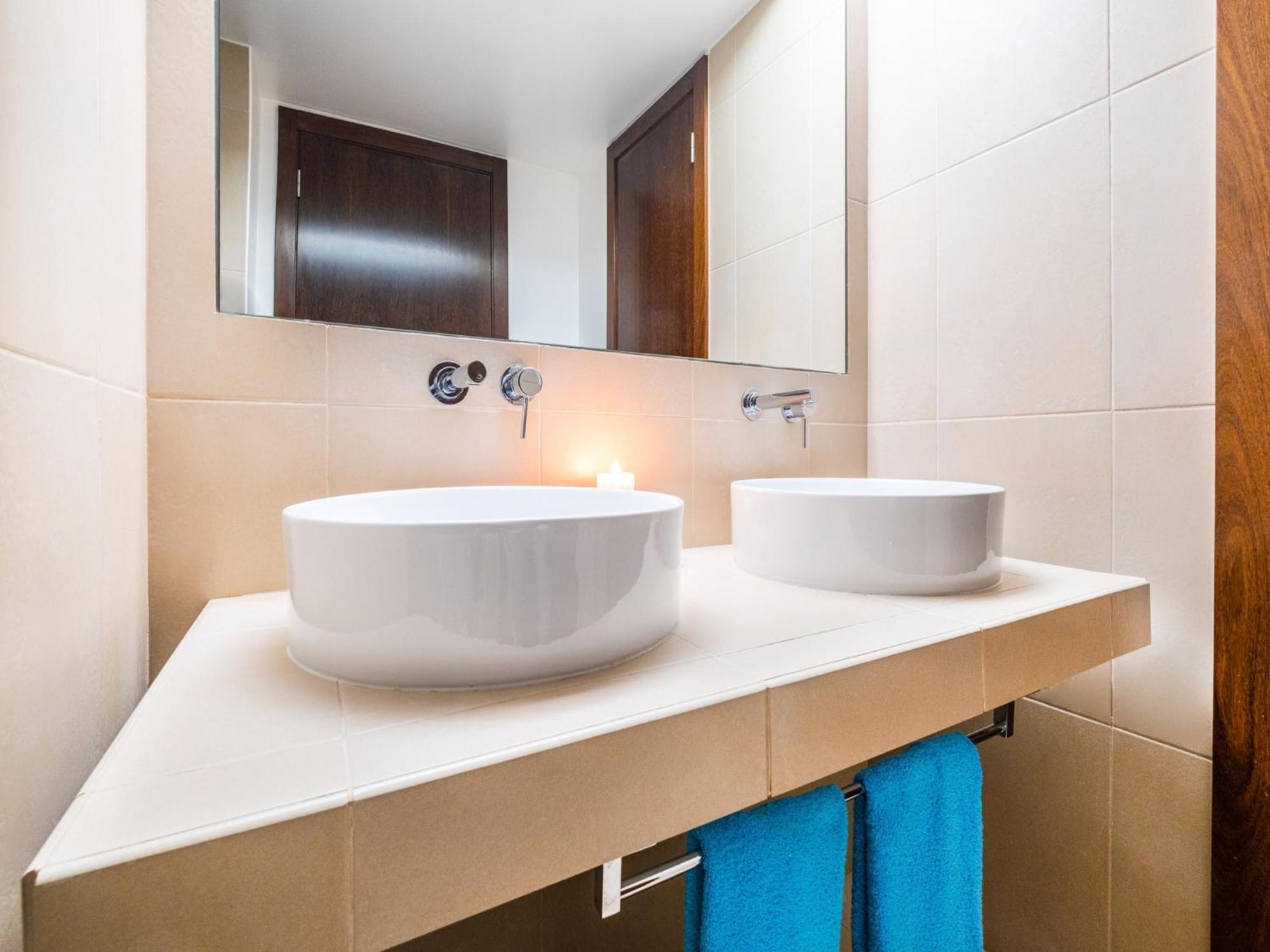 Stylish Salgados Escape Apartment Albufeira