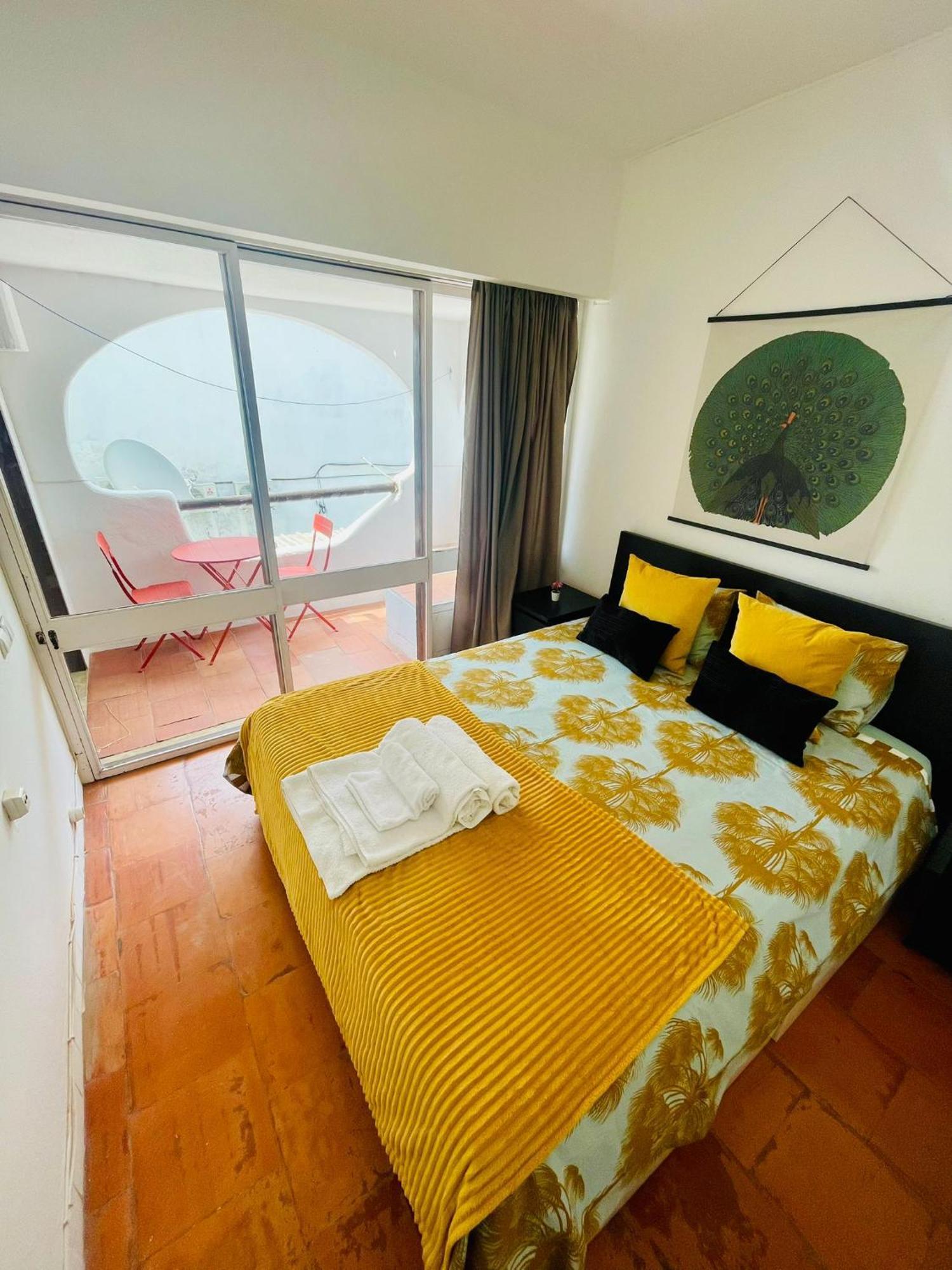 Boutique Two Bedrooms Da Oura Apartment *