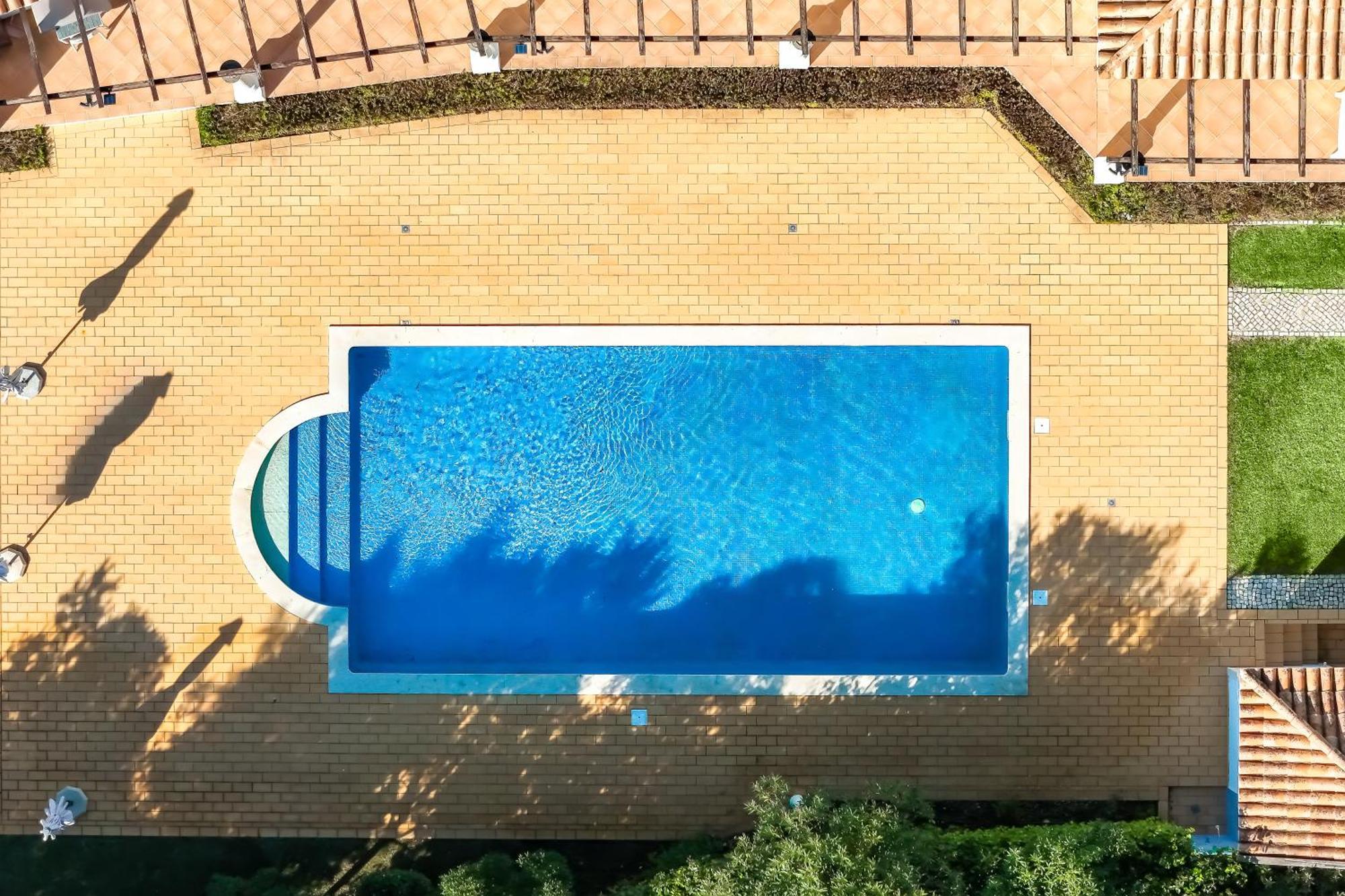 Villa Exclusive Toulouse With Pool In Falesia Algarve