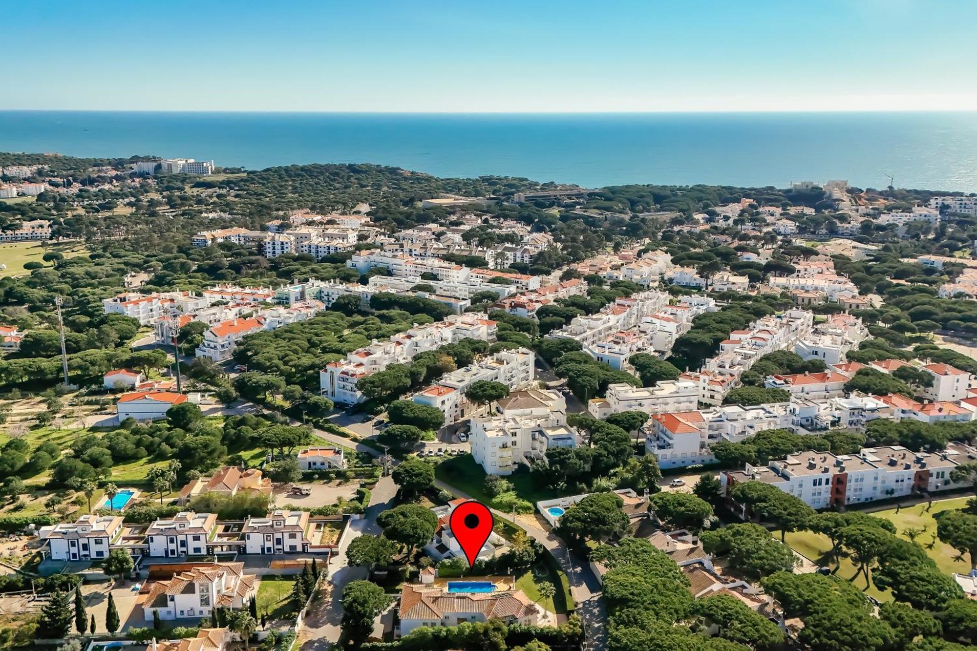 Villa Exclusive Toulouse With Pool In Falesia Algarve