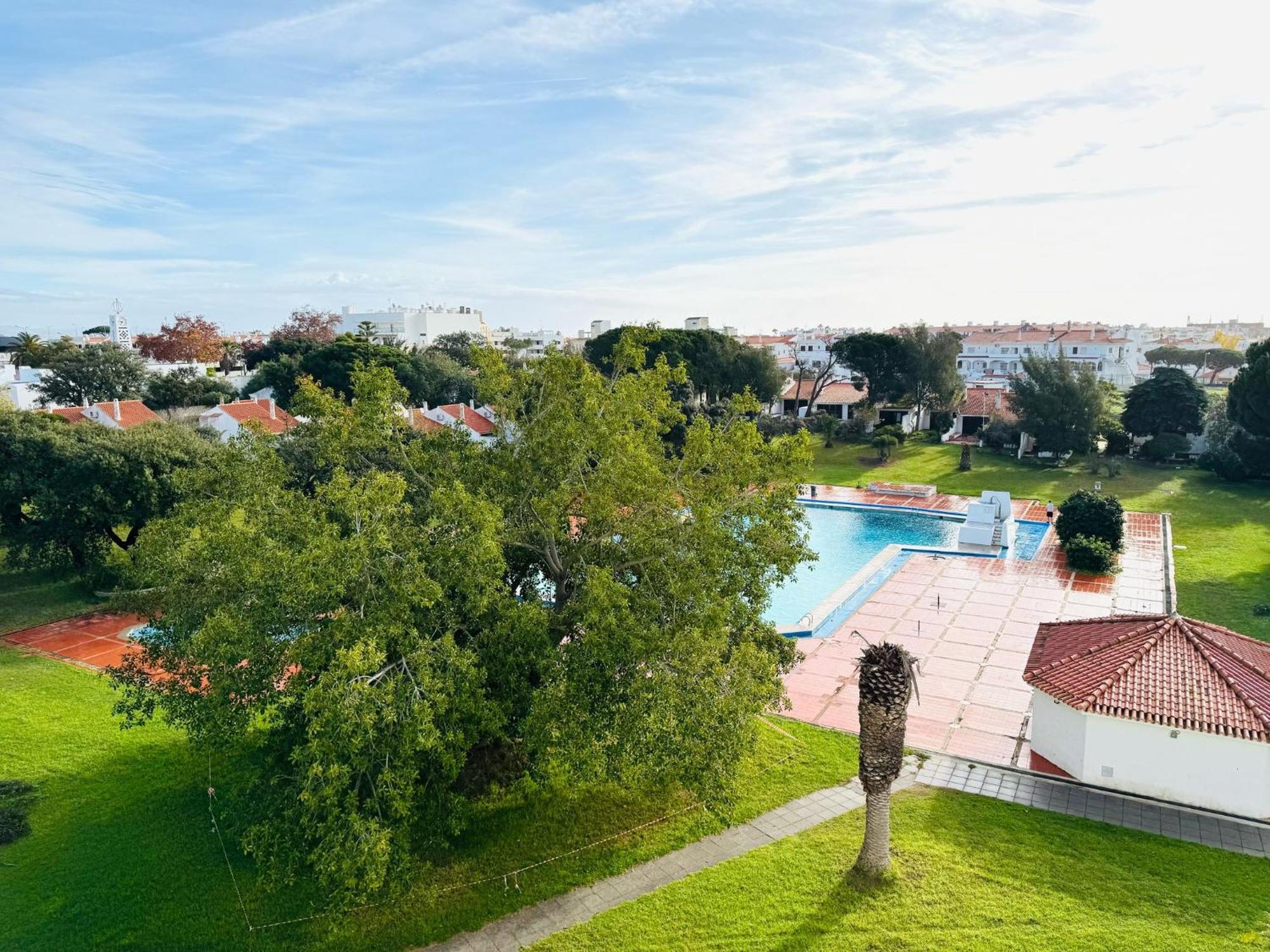 Oura Apartamento *