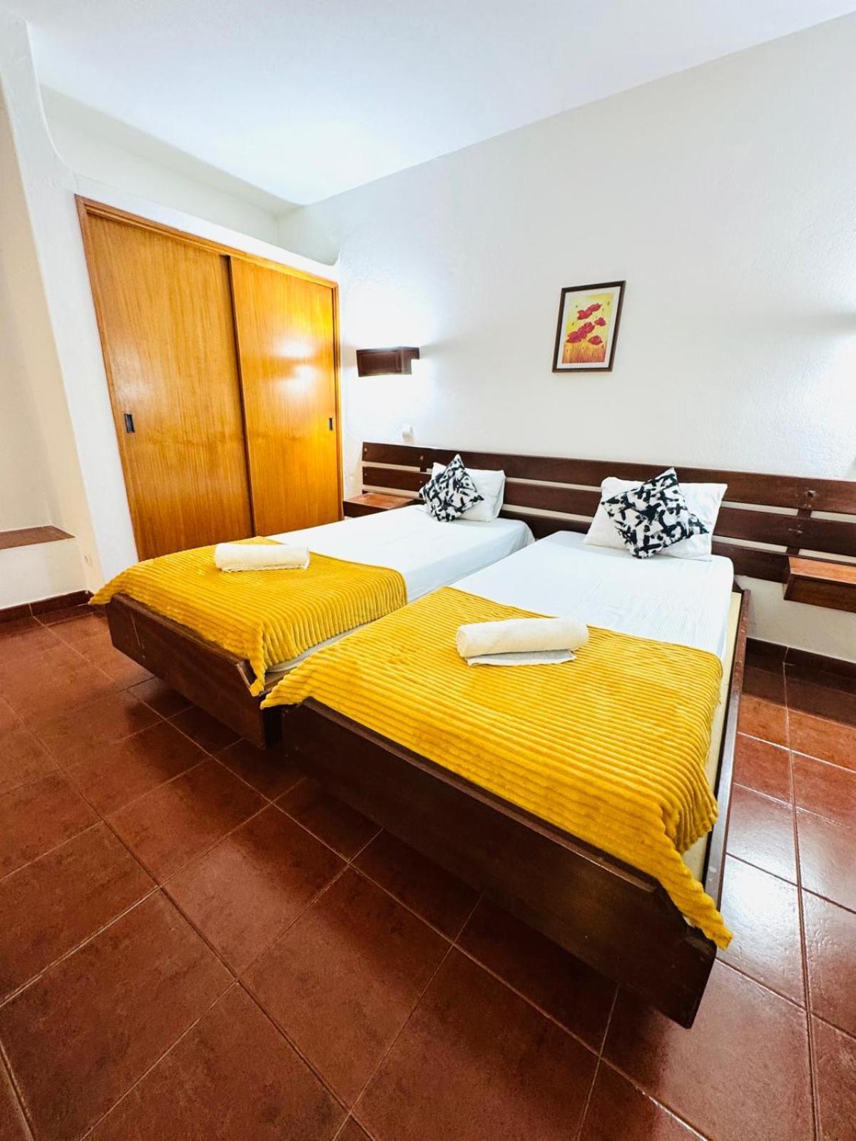 Oura Apartment Albufeira