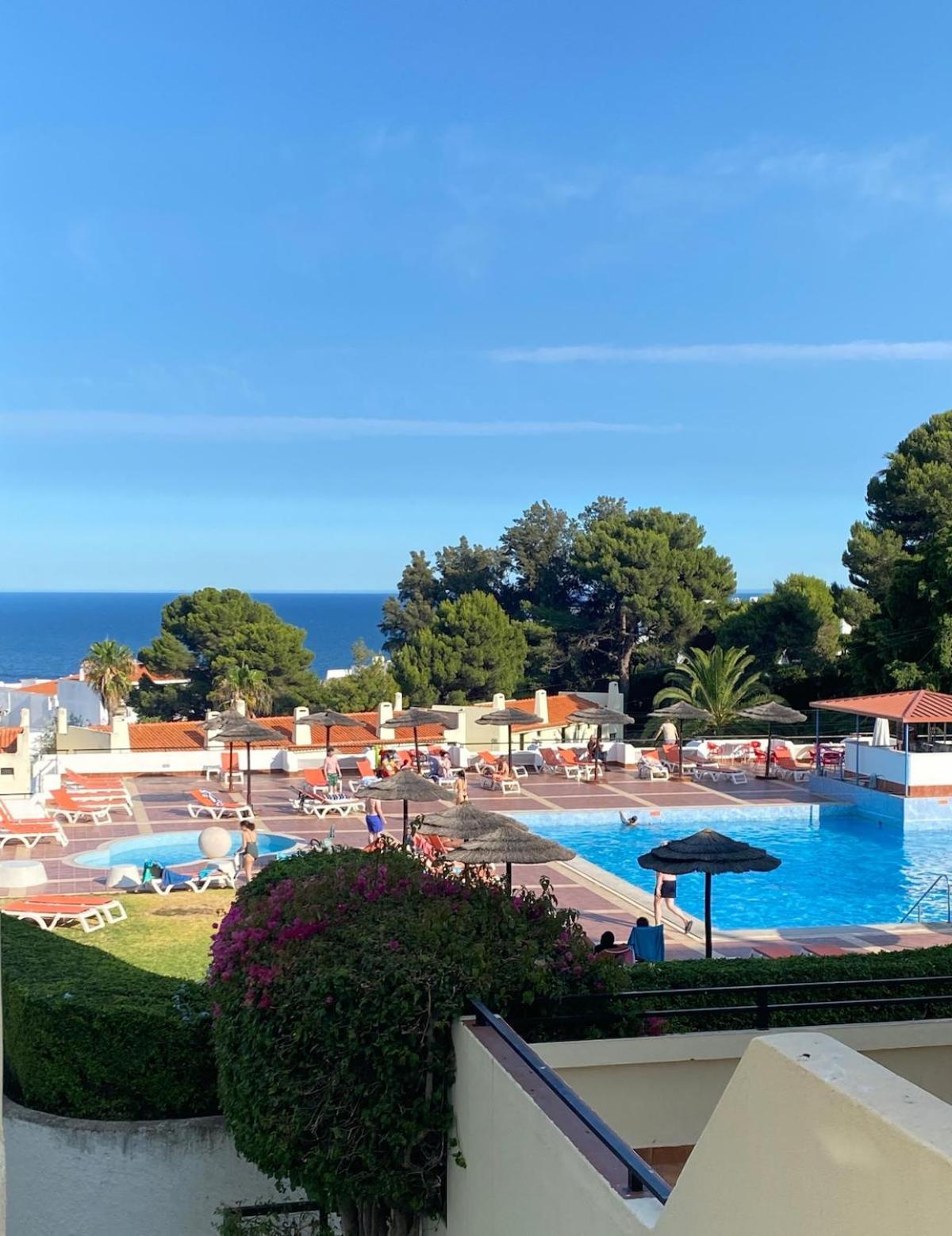 Gardengreen Pool Baech * Albufeira