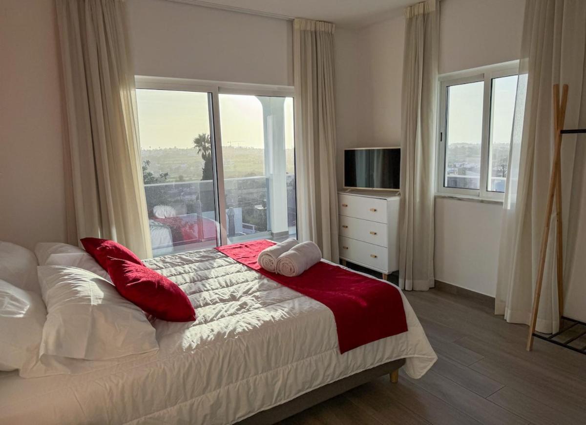 Villa Nova En-suite Luxury, Private Pool, Sea View Albufeira