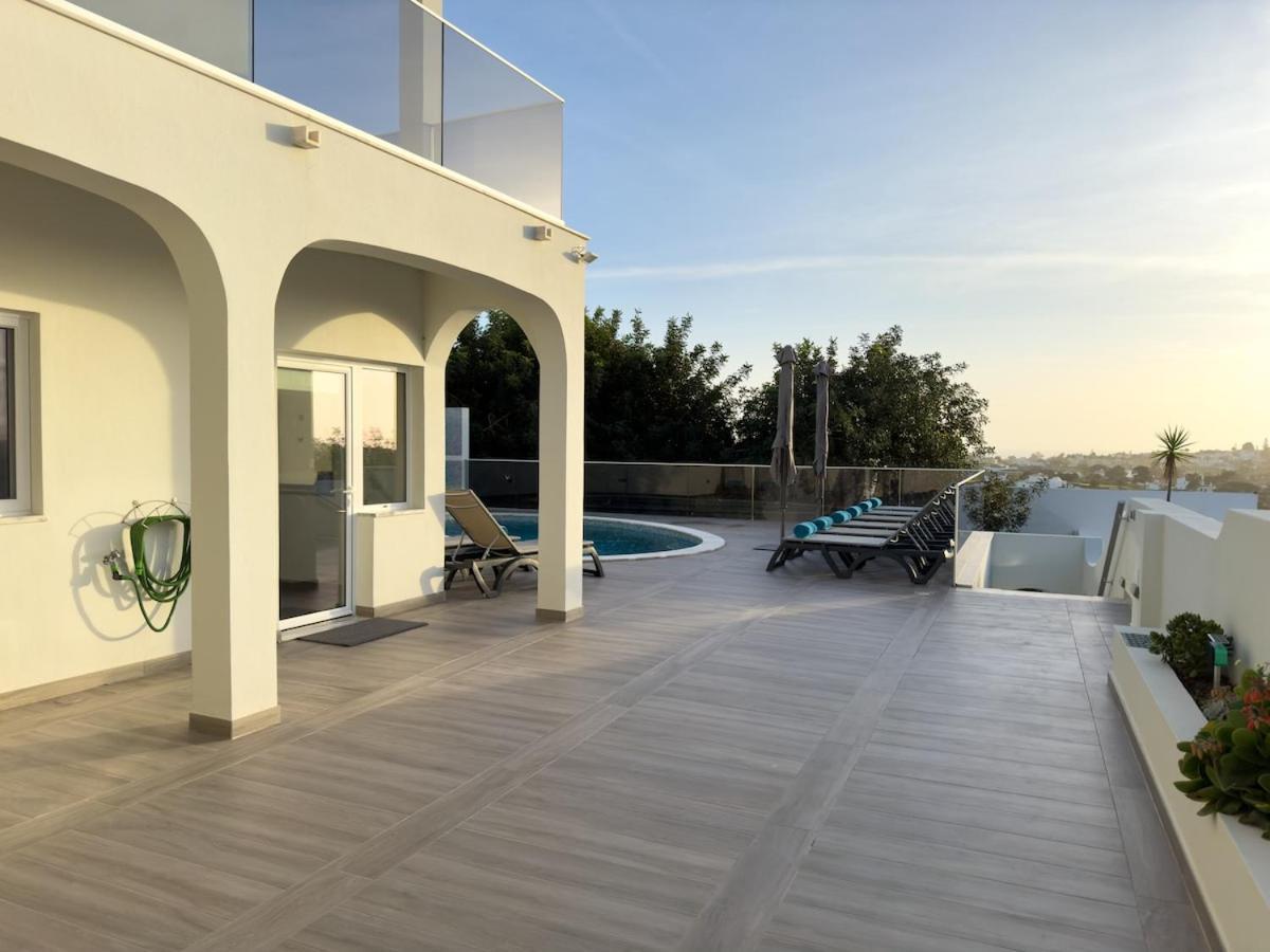 Nova En-suite Luxury, Private Pool, Sea View Villa Albufeira