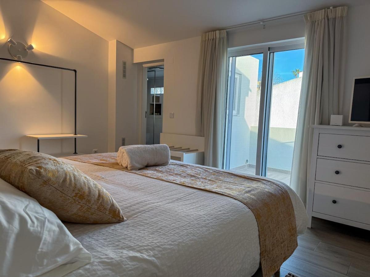 Nova En-suite Luxury, Private Pool, Sea View