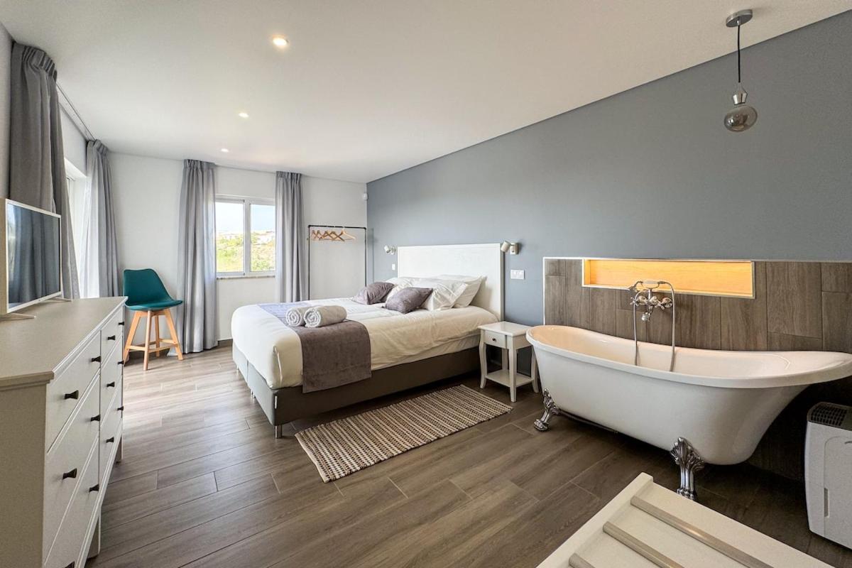 Nova En-suite Luxury, Private Pool, Sea View *