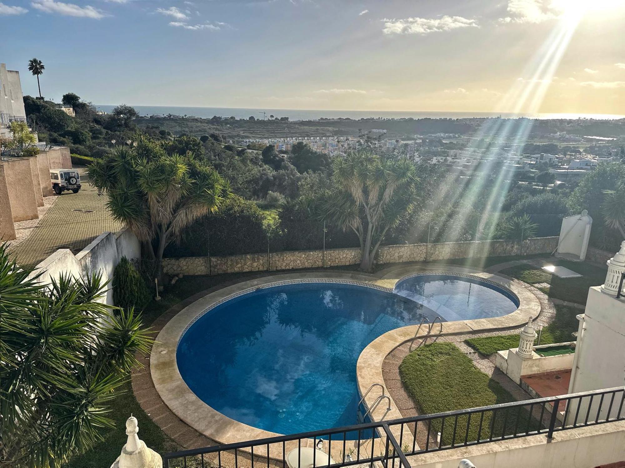 Cliff Enchantment - Pool And Sea View In Apartamento