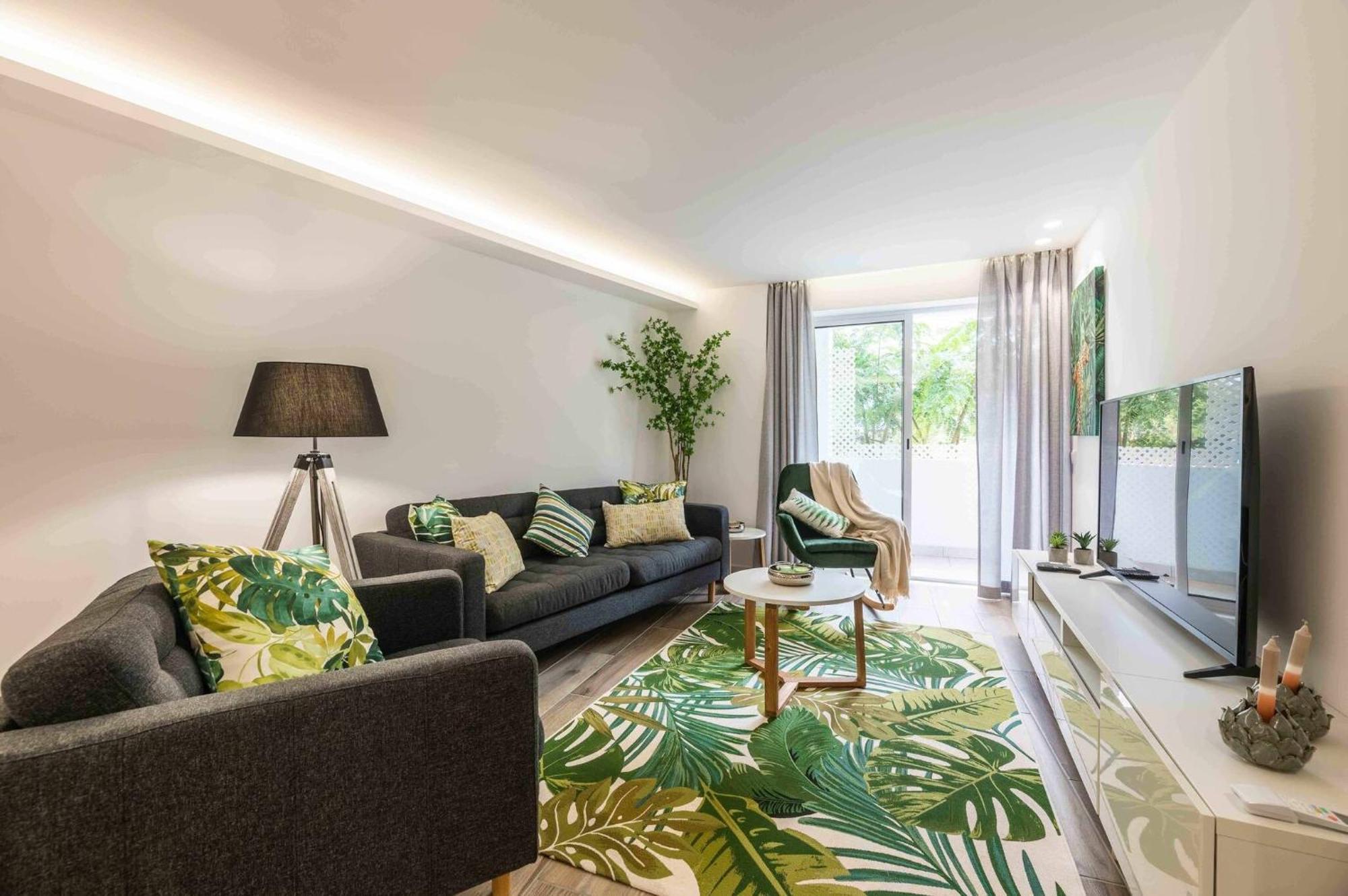 Downtown 3-bedroom Luxury