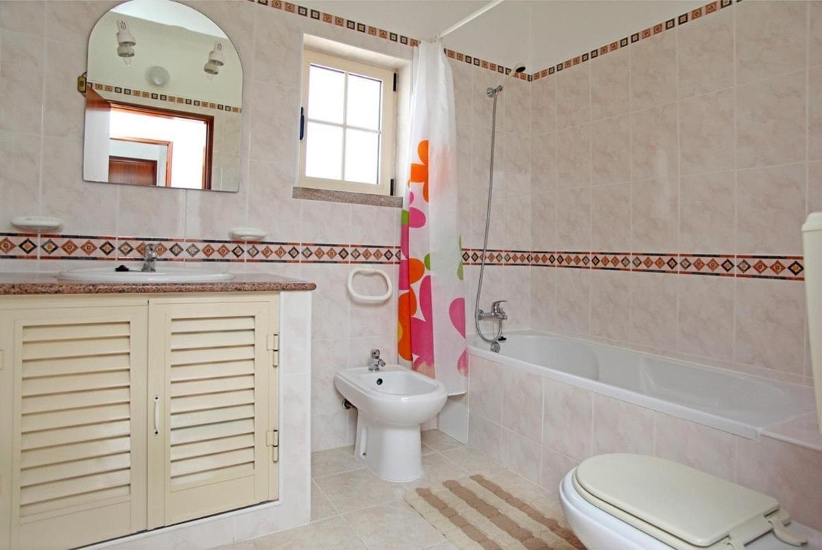 Duarte Villa *