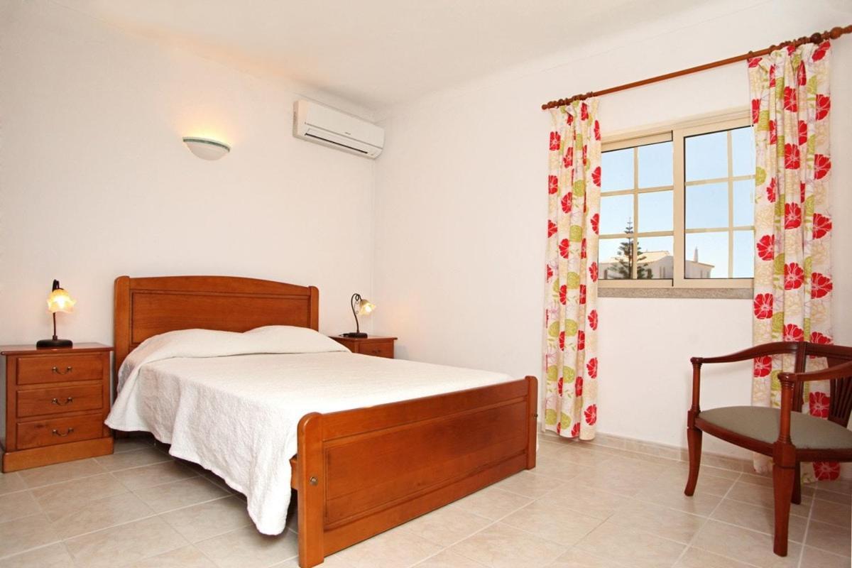 Duarte Villa *