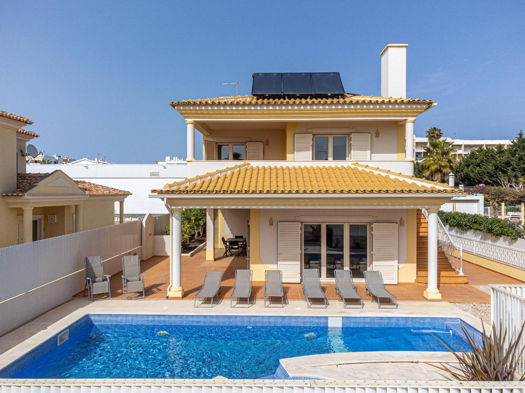 Ribeiro By Hellovacations Villa