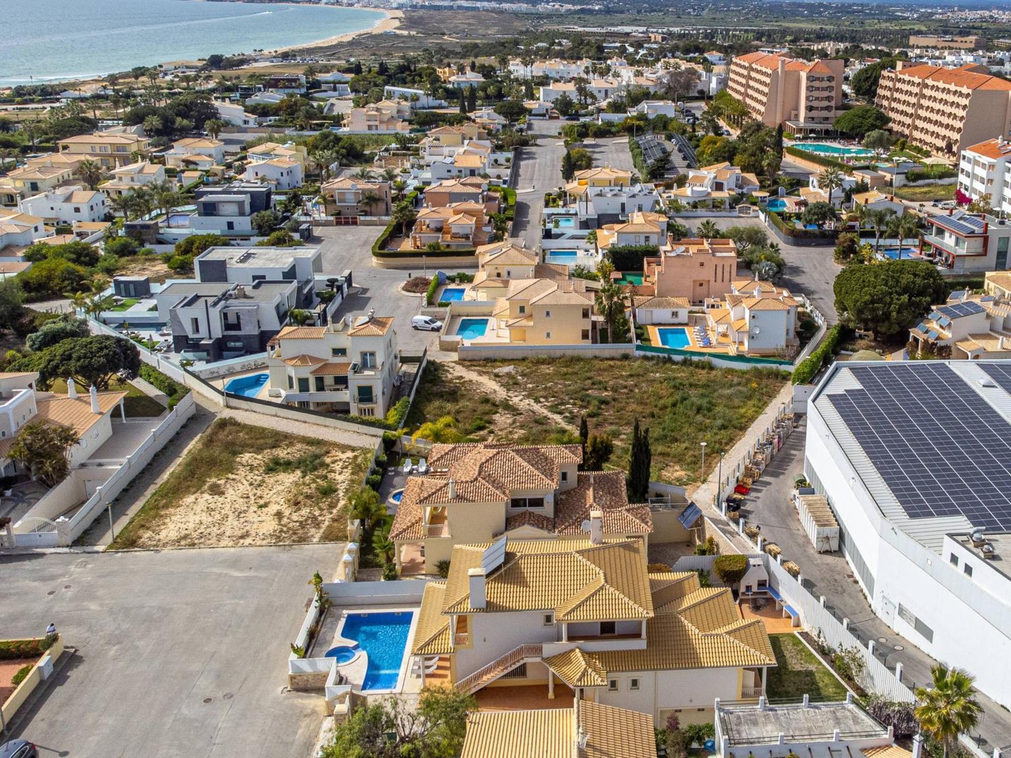 Villa Ribeiro By Hellovacations *