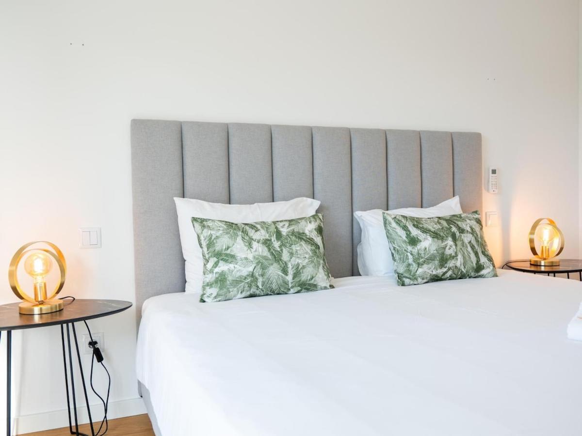 3 - Luxurious & Playground & Garage Apartment *