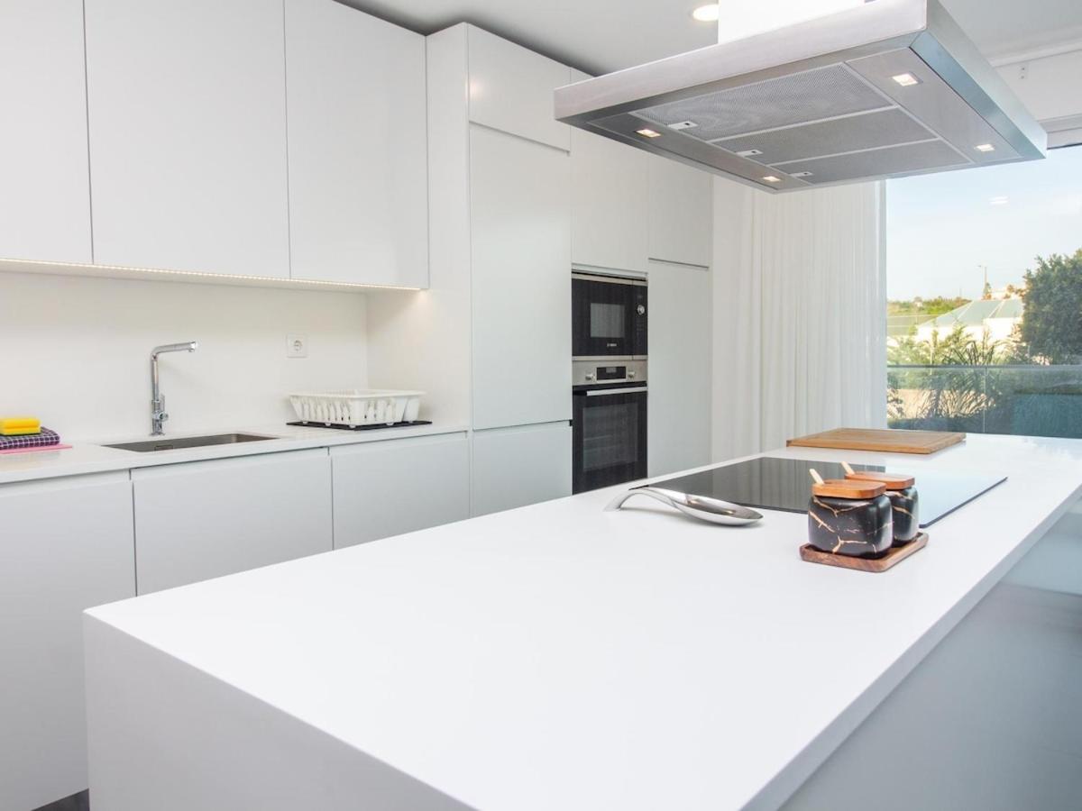Apartment 3 - Luxurious & Playground & Garage Albufeira